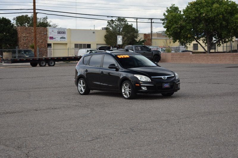 2012 Hyundai Elantra Touring - Image 3