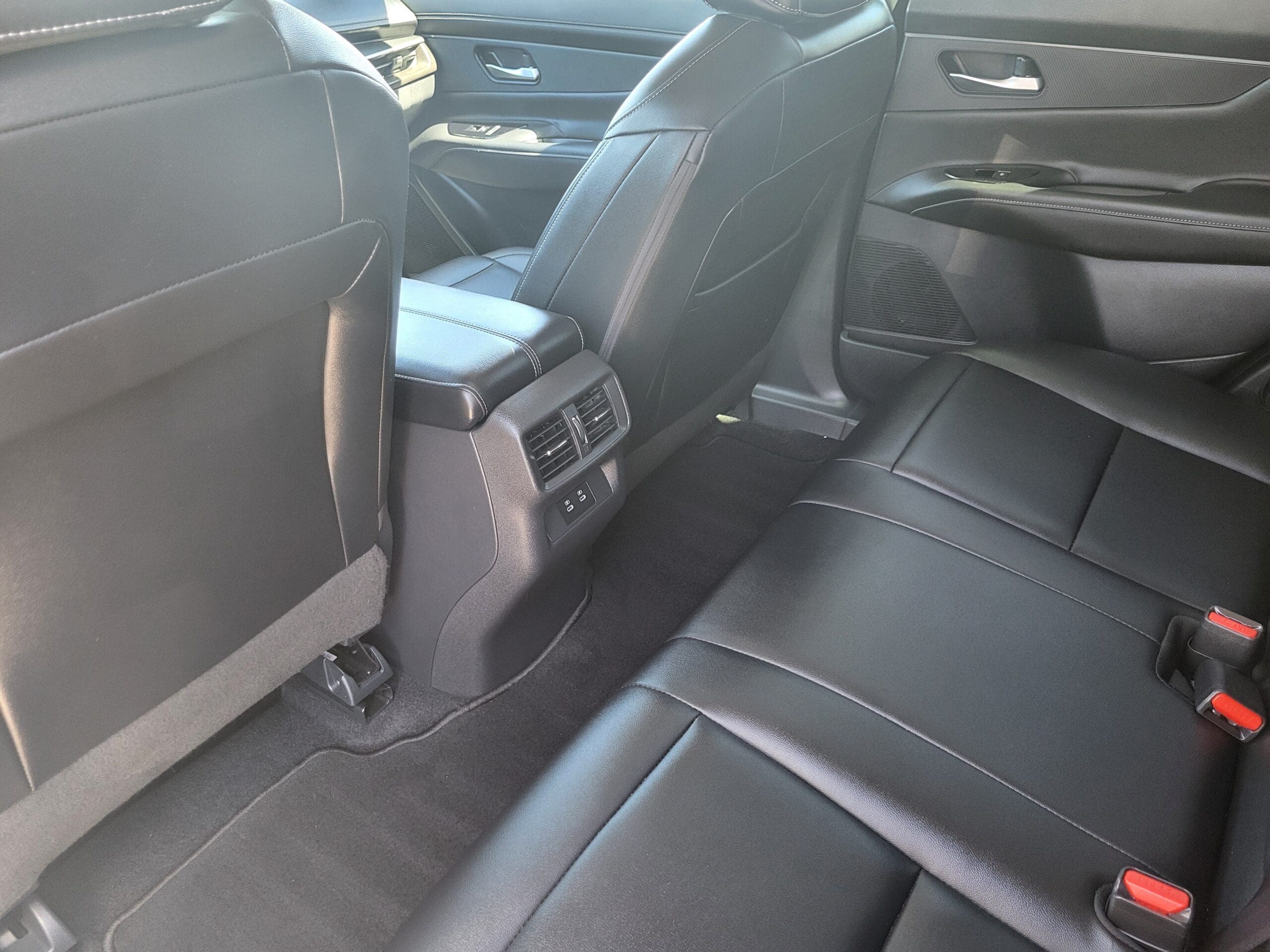 2025 Nissan Murano - Image 26