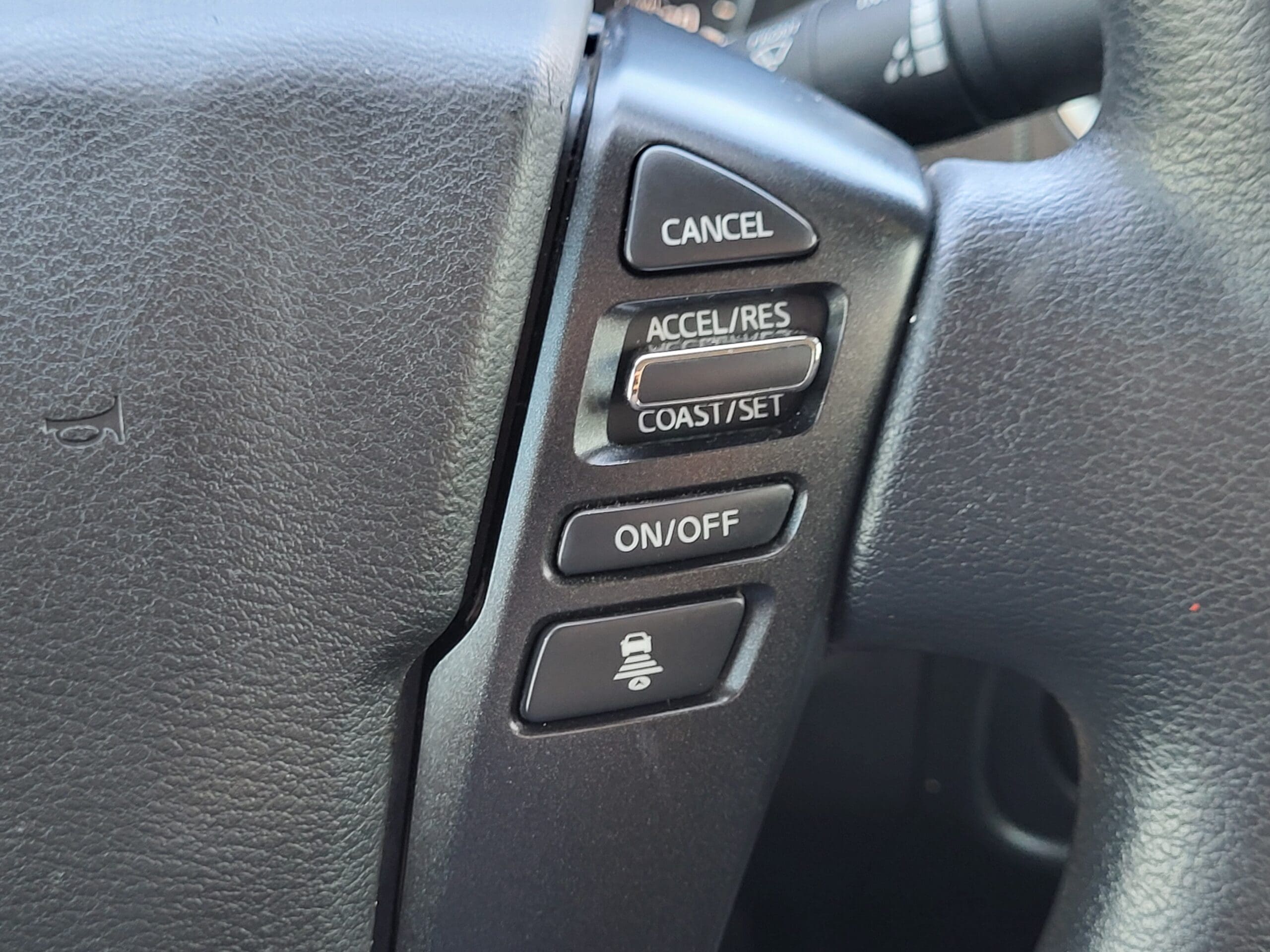 2024 Nissan Frontier - Image 24
