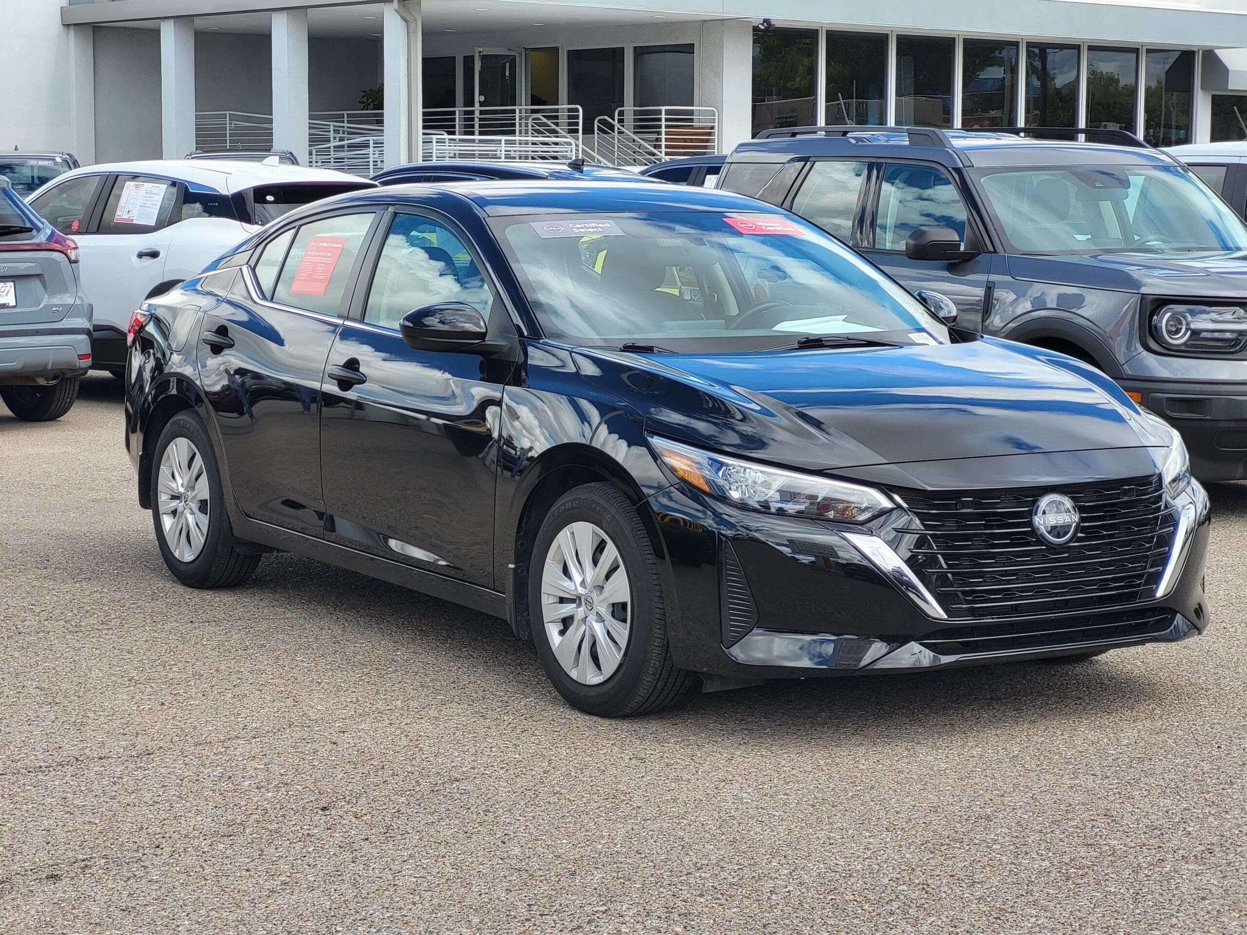 2025 Nissan Sentra - Image 2