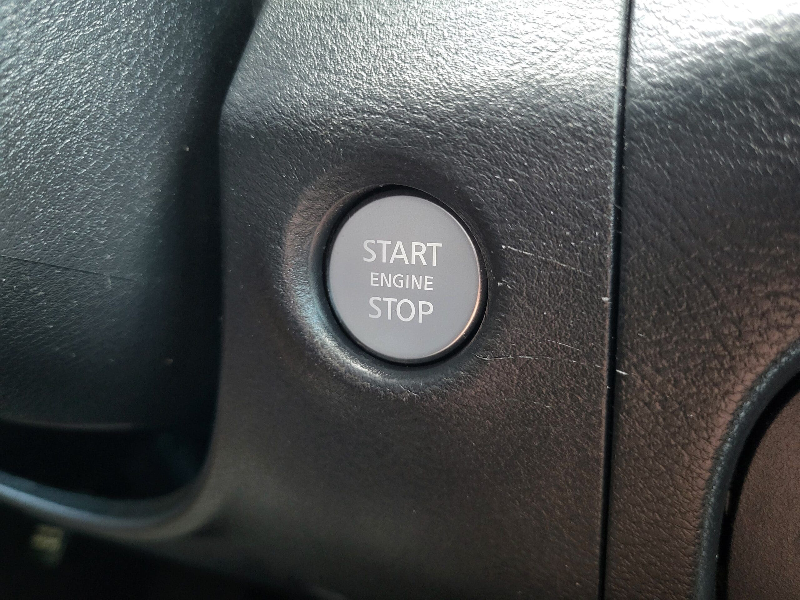 2022 Nissan Frontier - Image 22