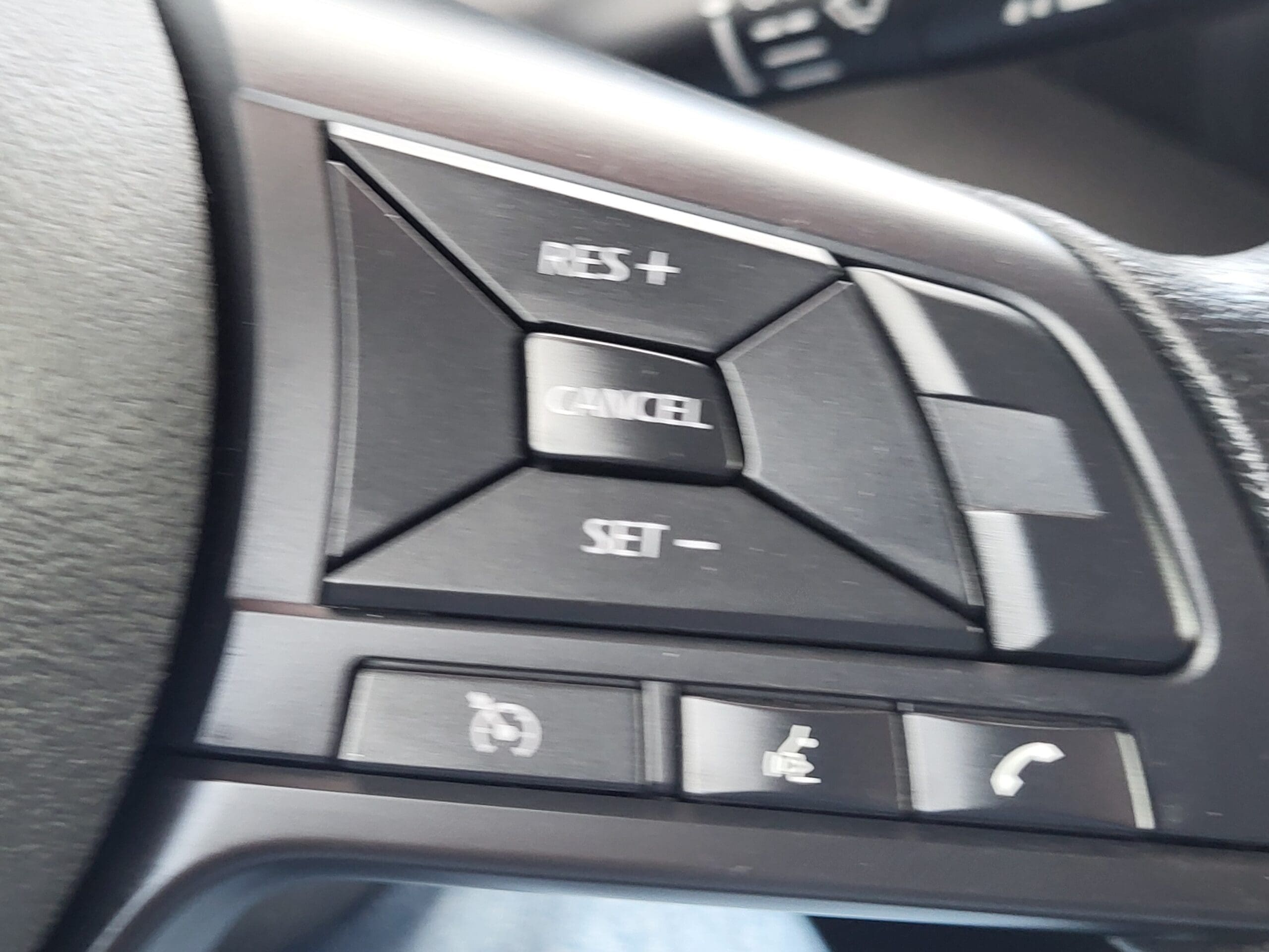 2025 Nissan Sentra - Image 28