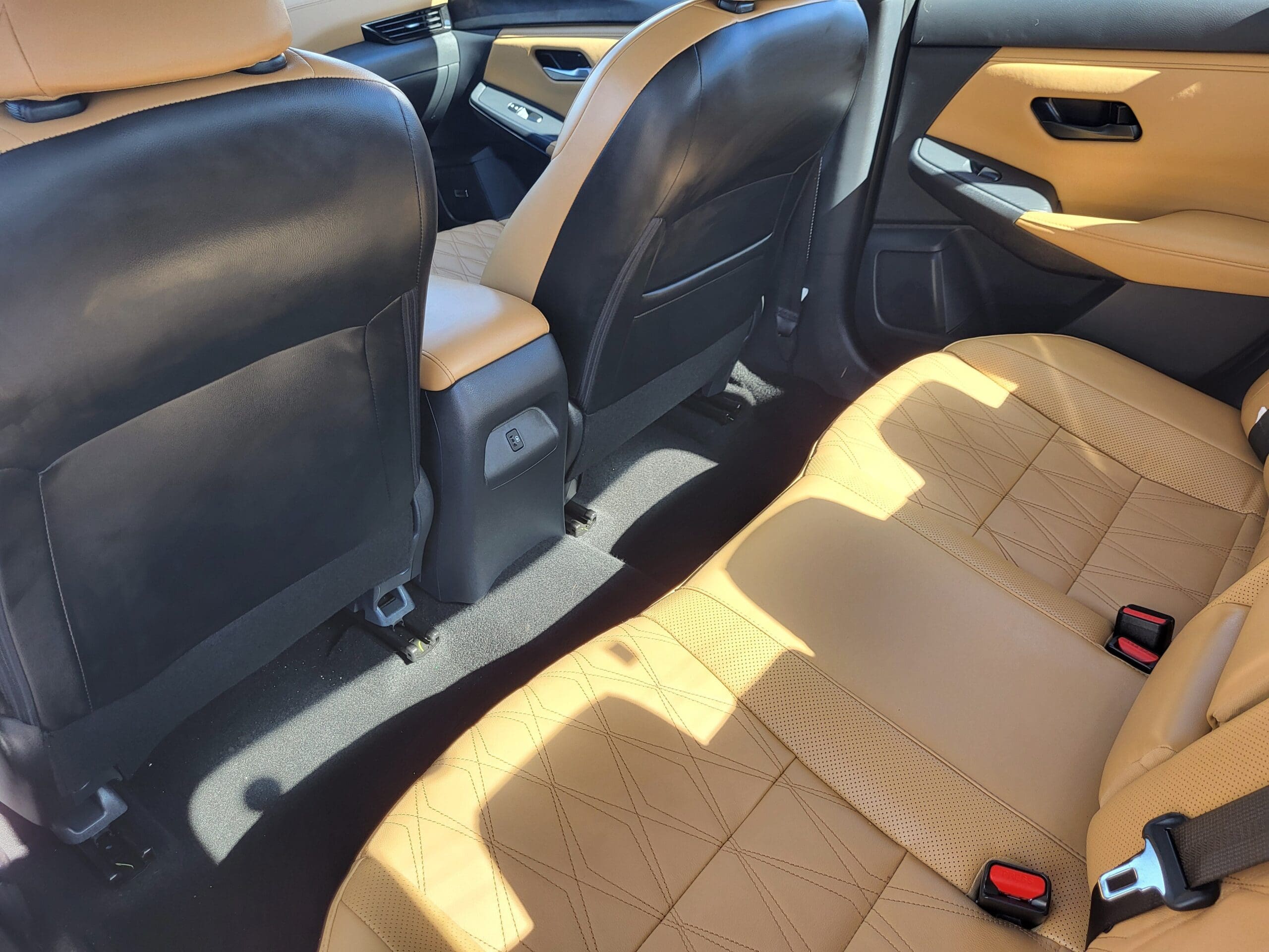 2025 Nissan Sentra - Image 25
