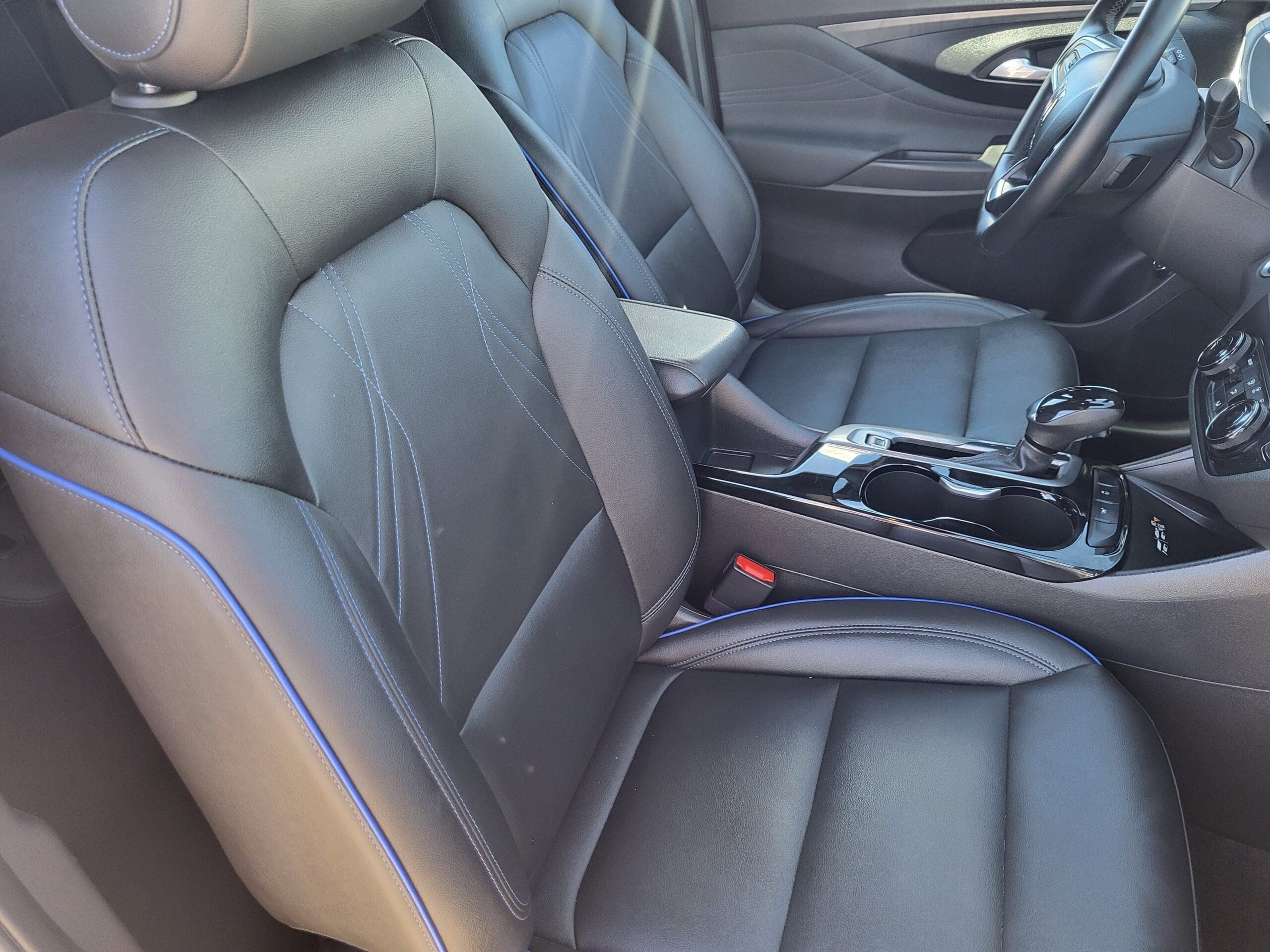 2024 Buick Envista - Image 15