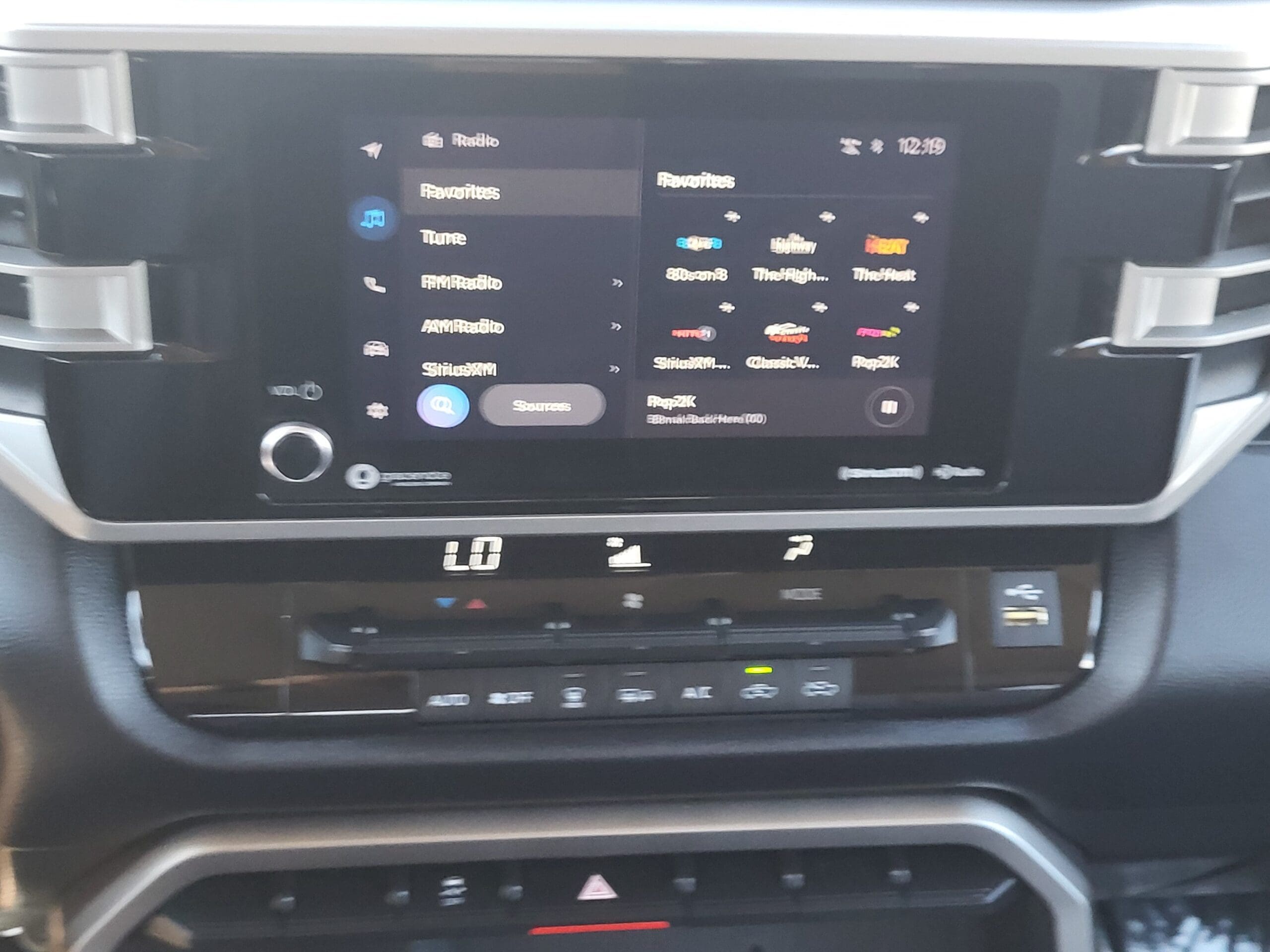 2023 Toyota Tundra 4WD - Image 15