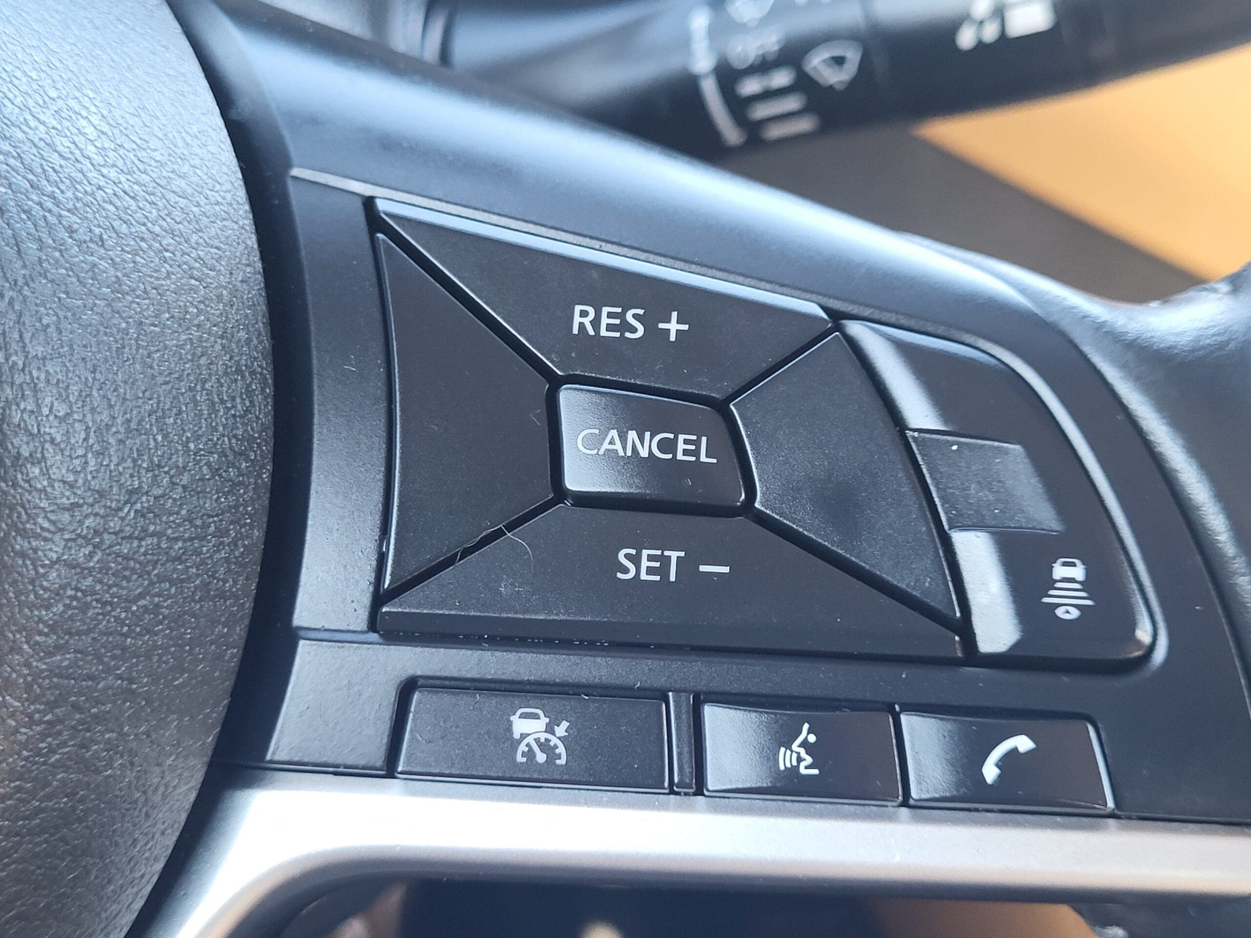 2025 Nissan Sentra - Image 30