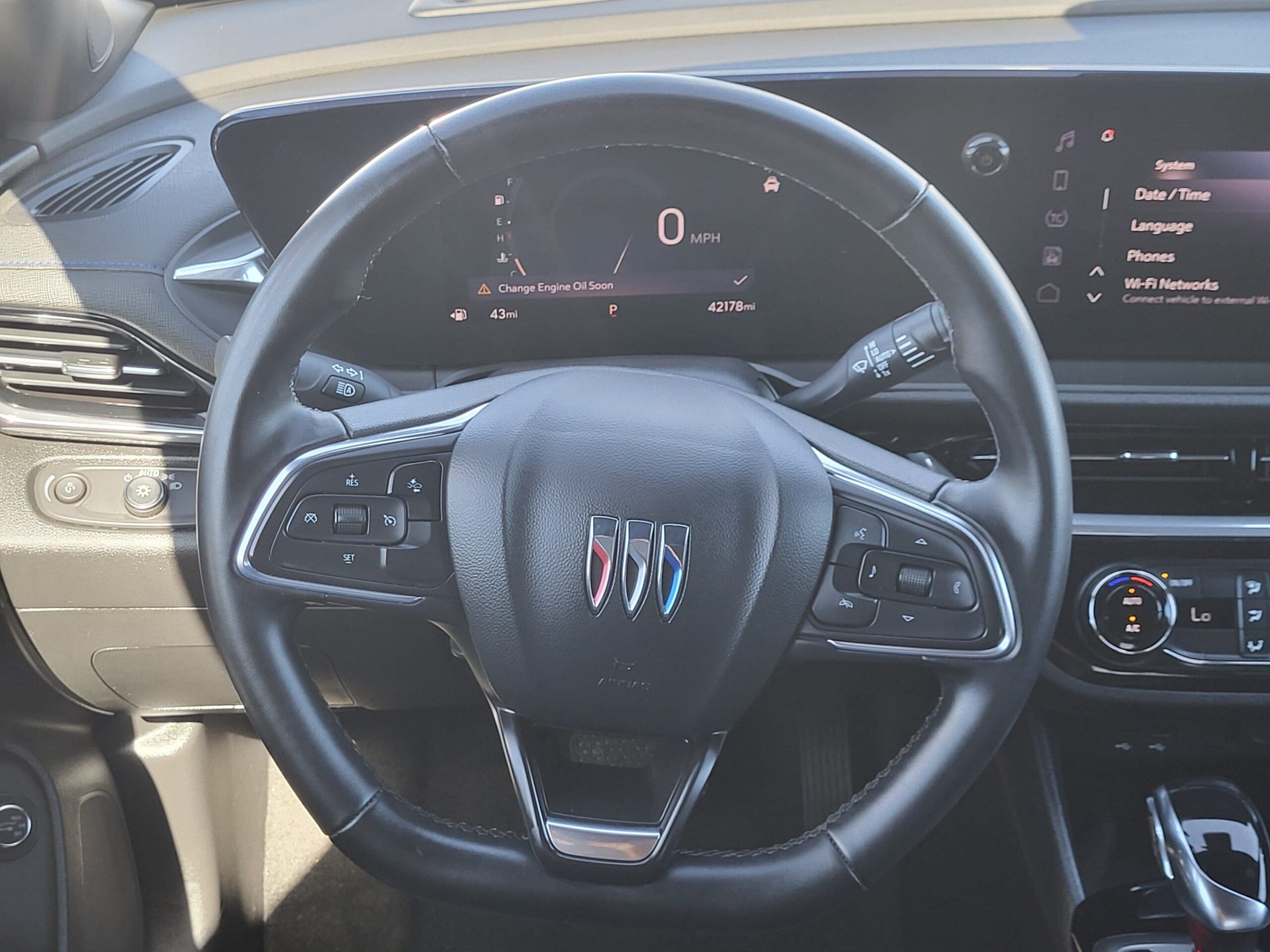 2024 Buick Envista - Image 28