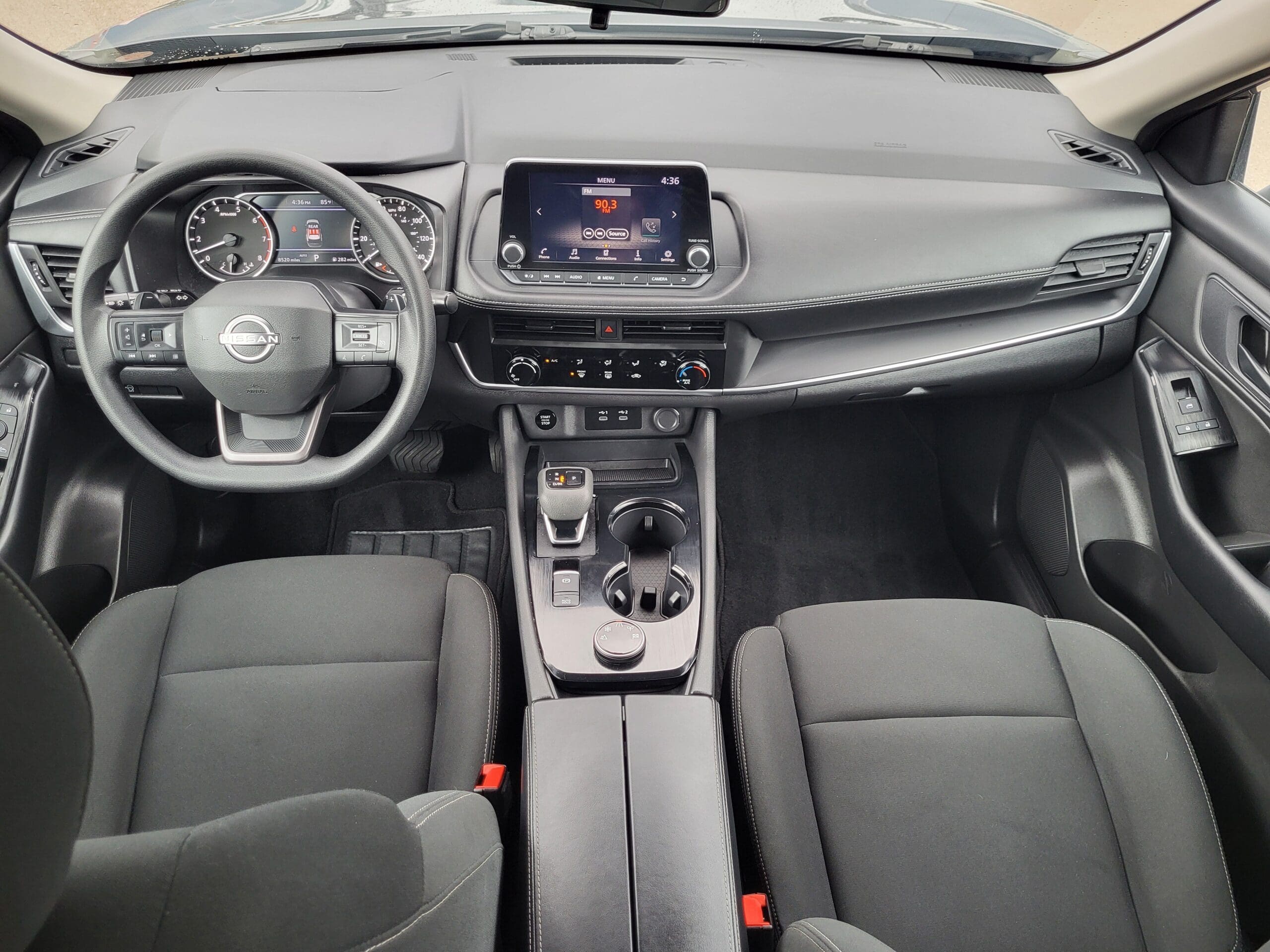 2025 Nissan Rogue - Image 28