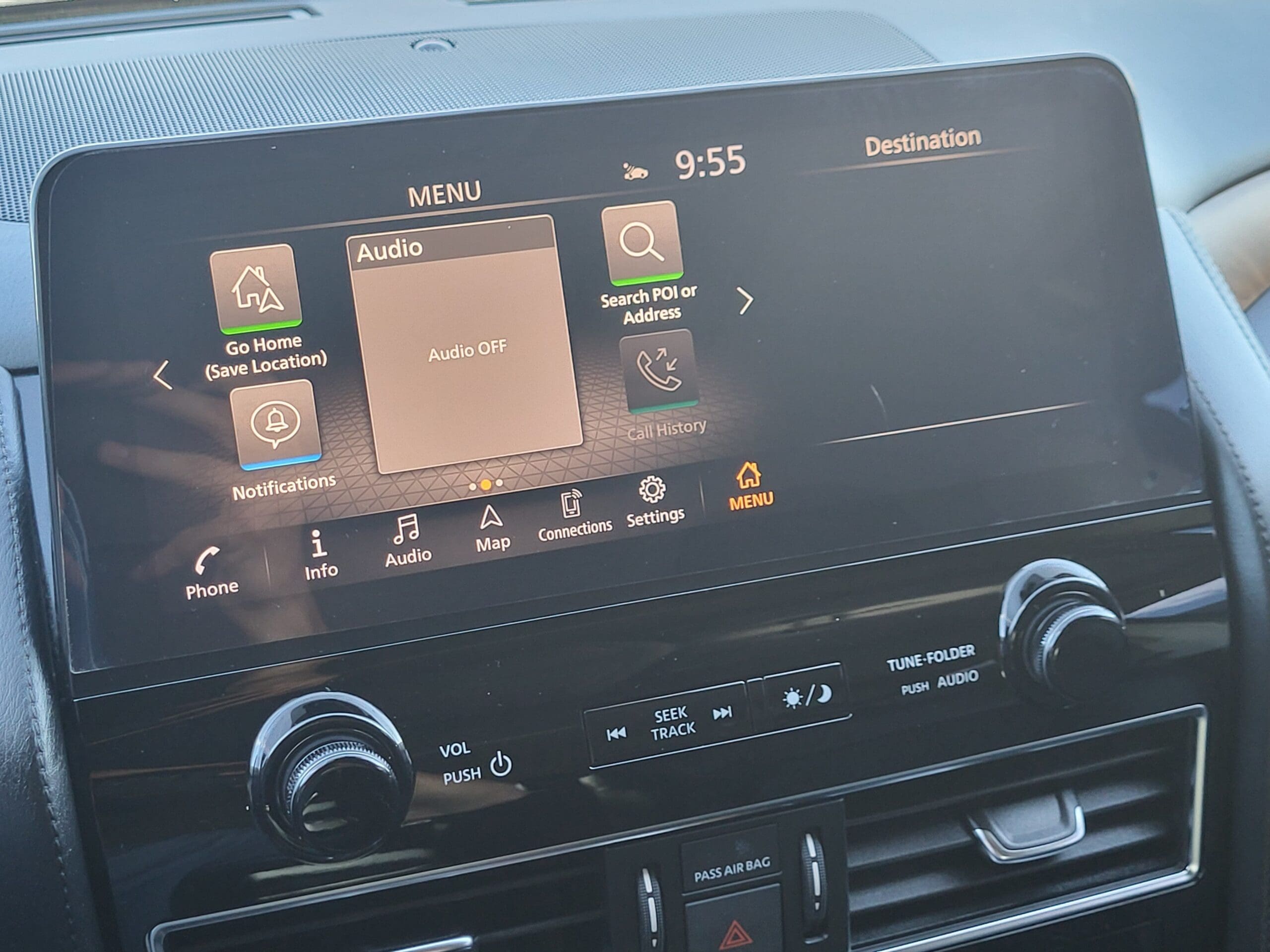 2022 Nissan Armada - Image 16