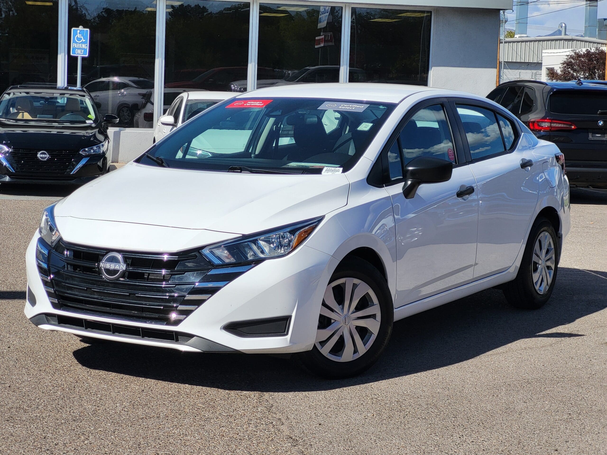 2024 Nissan Versa - Image 5