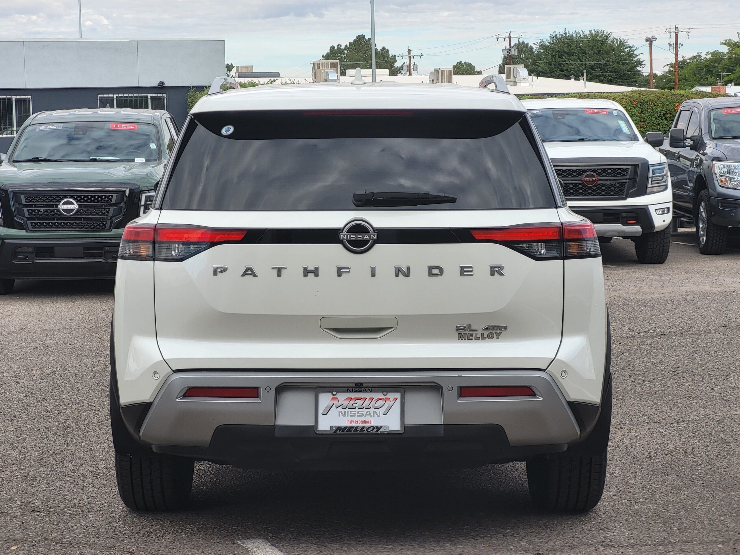 2023 Nissan Pathfinder - Image 4