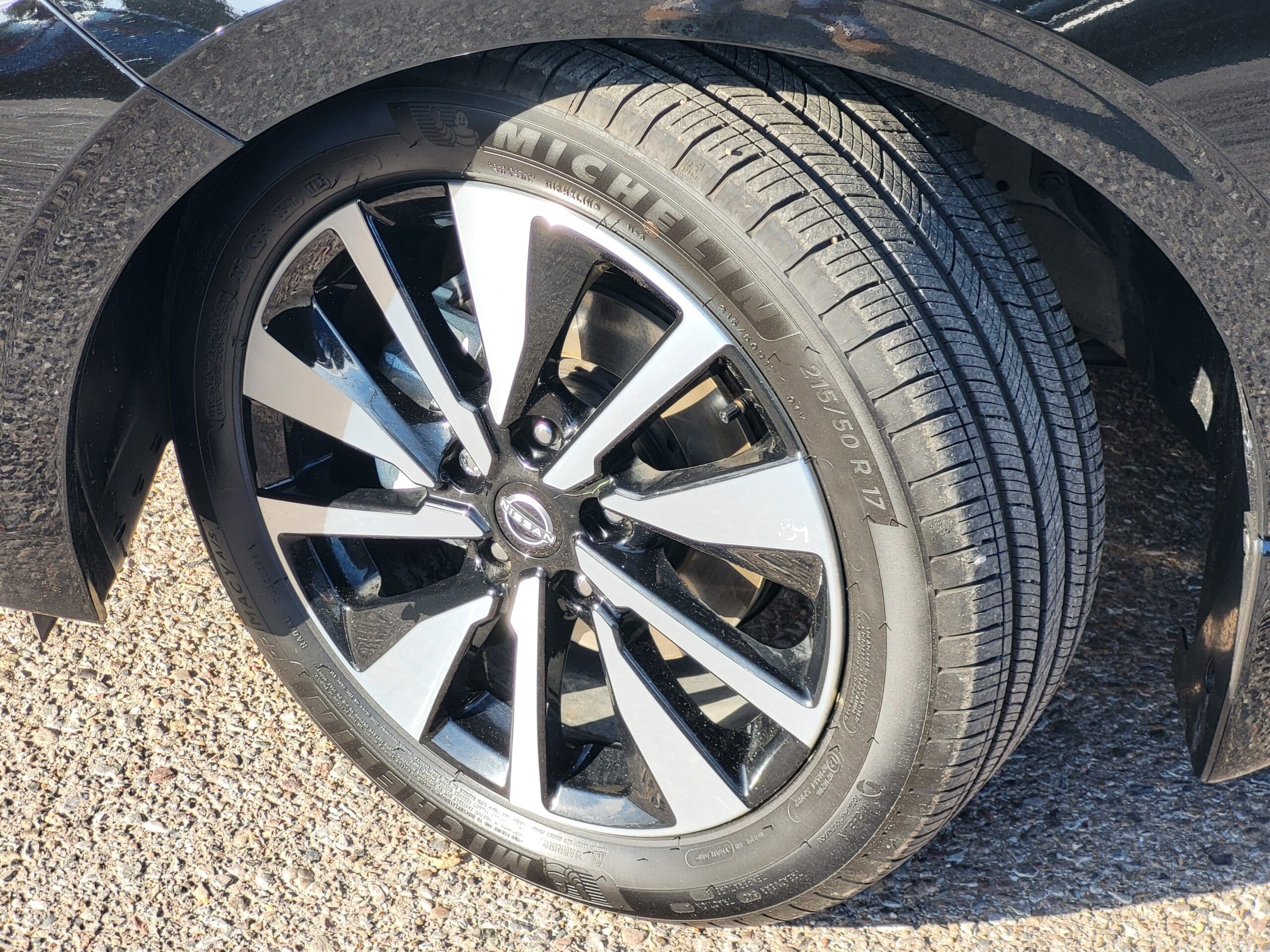 2025 Nissan Sentra - Image 10