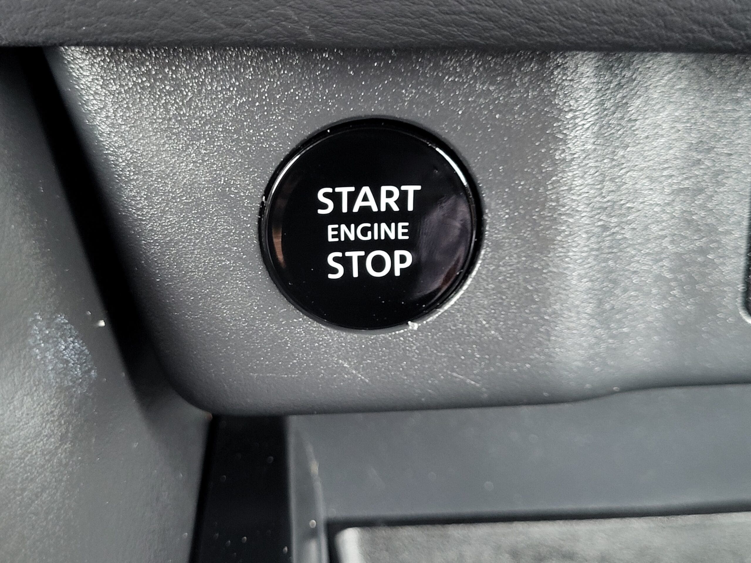 2025 Nissan Rogue - Image 19