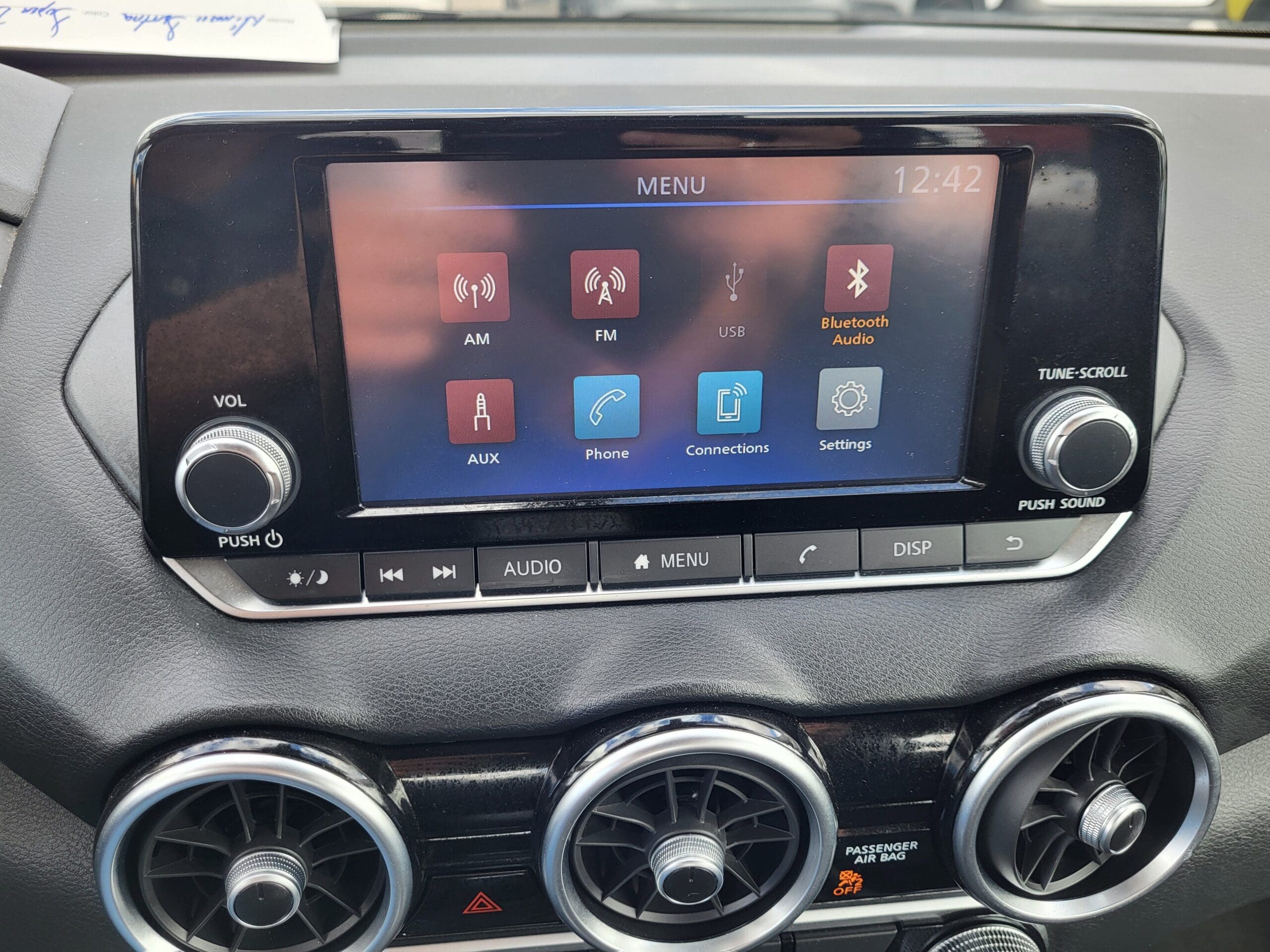 2025 Nissan Sentra - Image 16