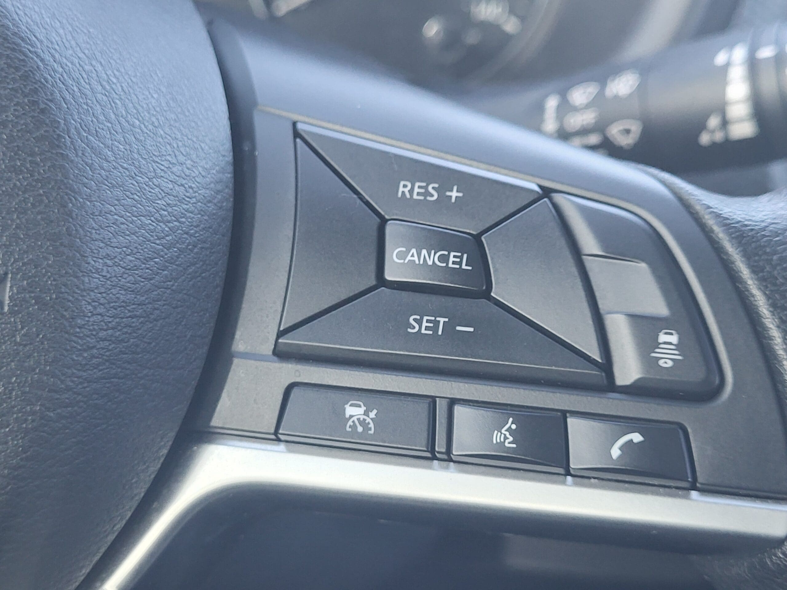 2023 Nissan Kicks - Image 27