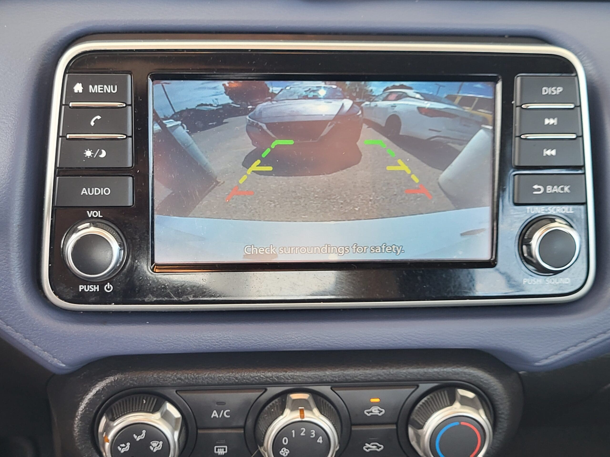 2024 Nissan Versa - Image 11