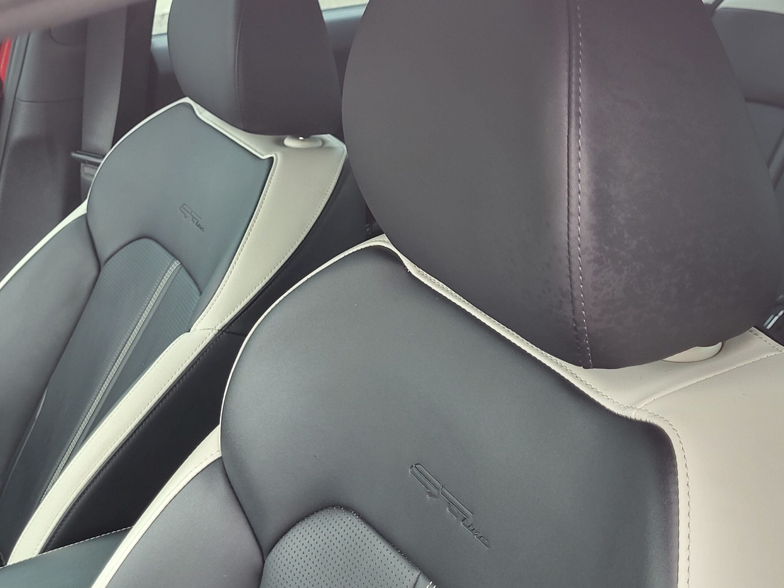 2025 Kia K5 - Image 23