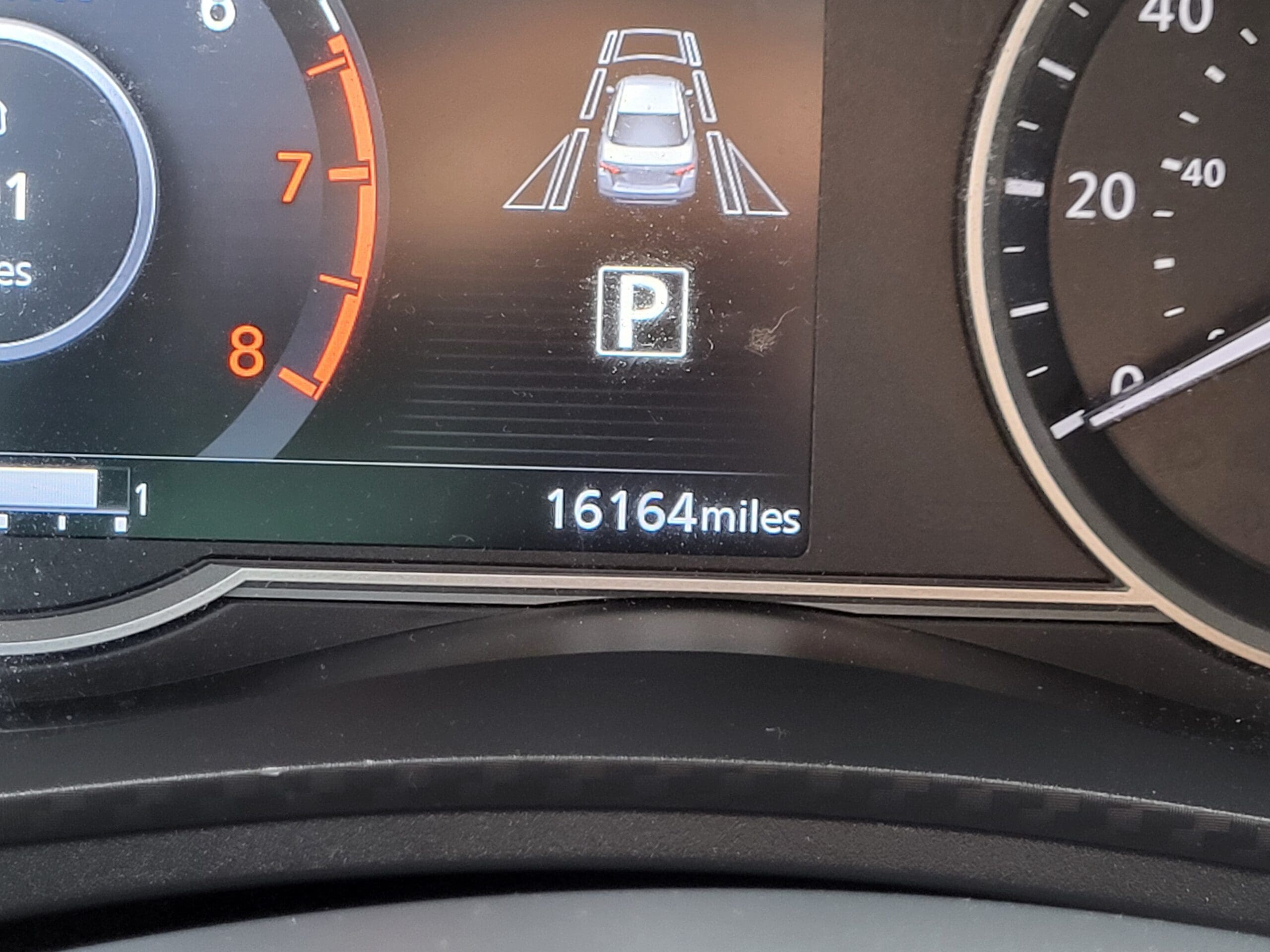 2025 Nissan Versa - Image 15