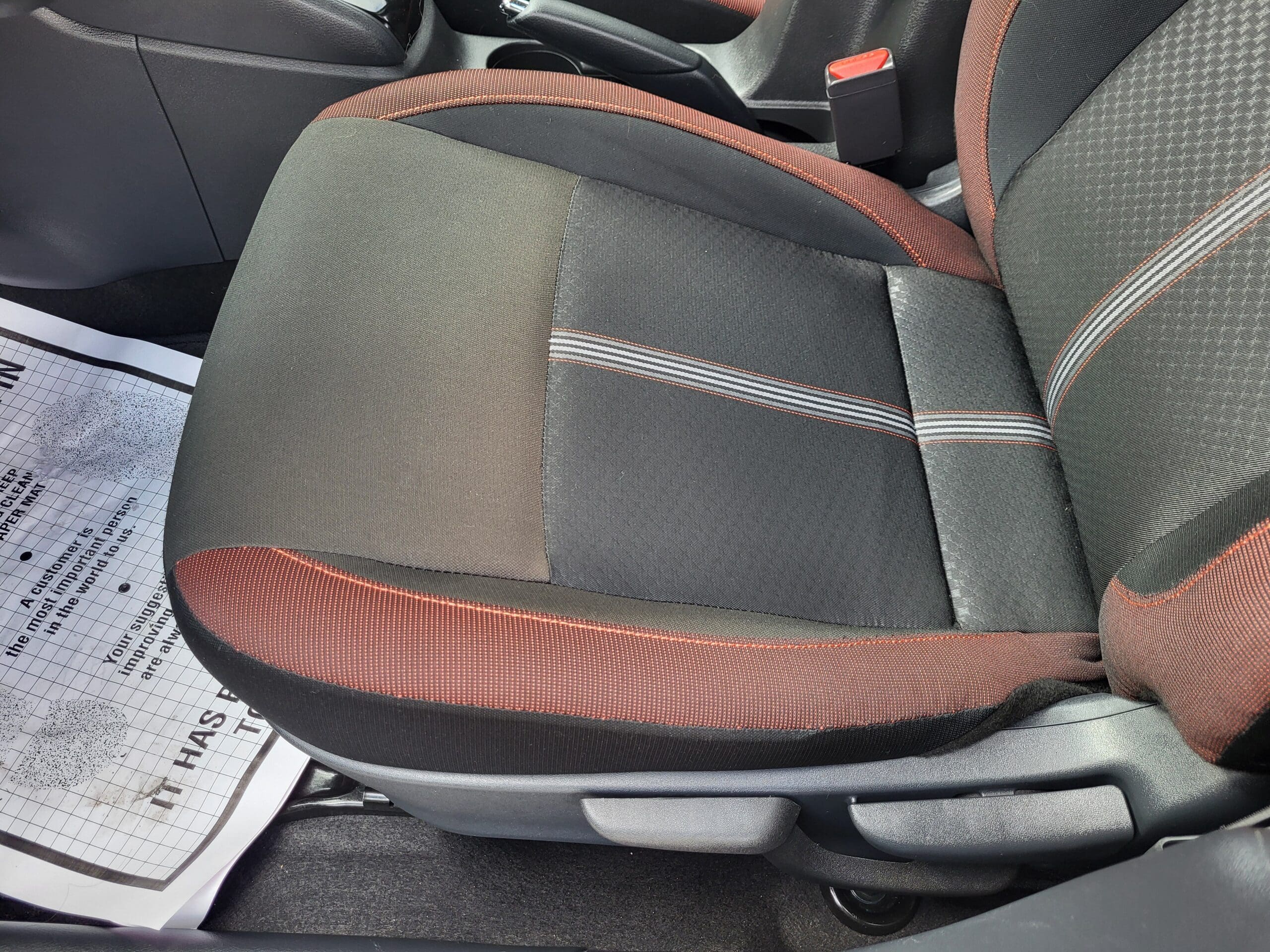 2025 Nissan Versa - Image 21