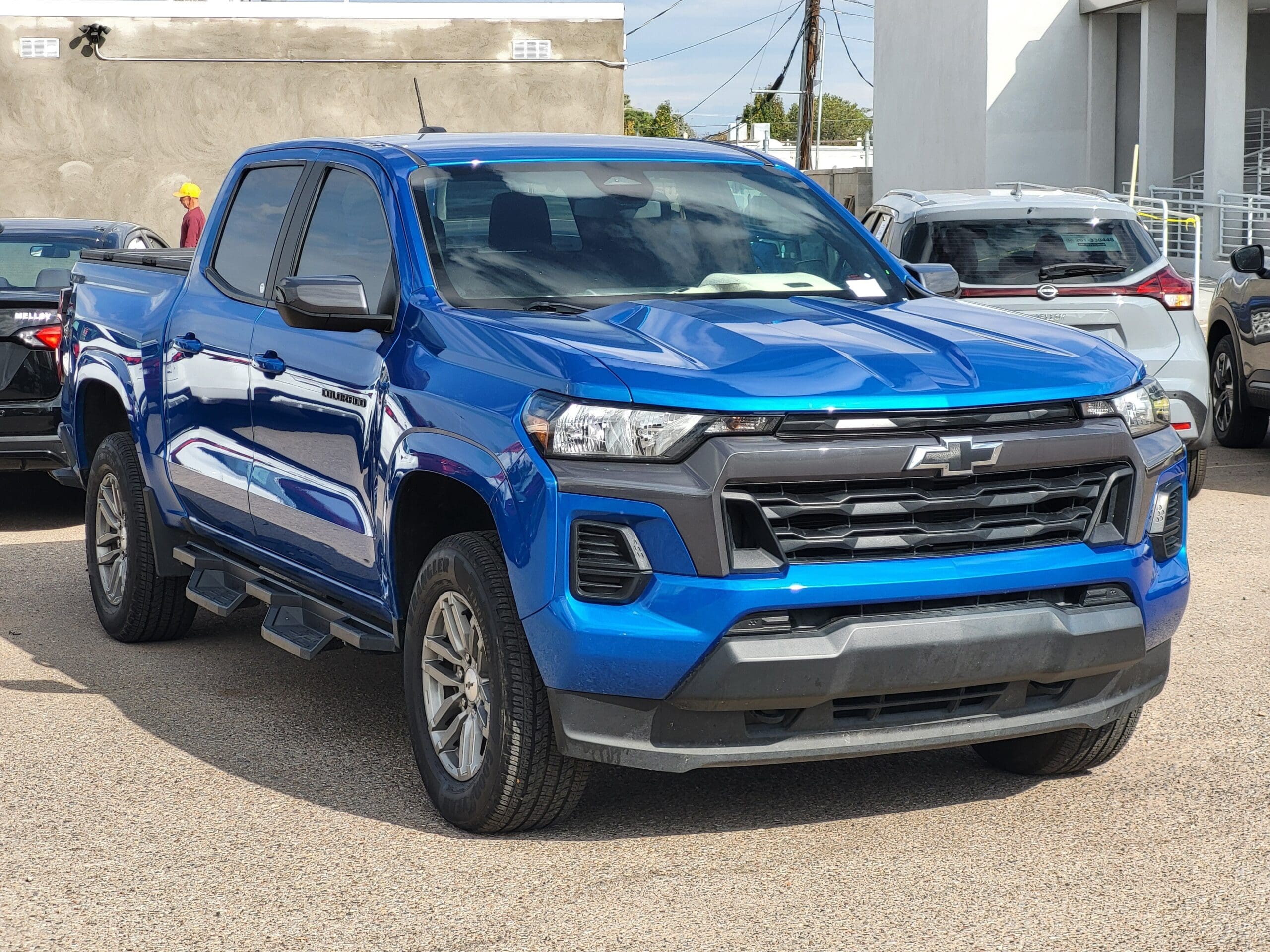 2023 Chevrolet Colorado - Image 3