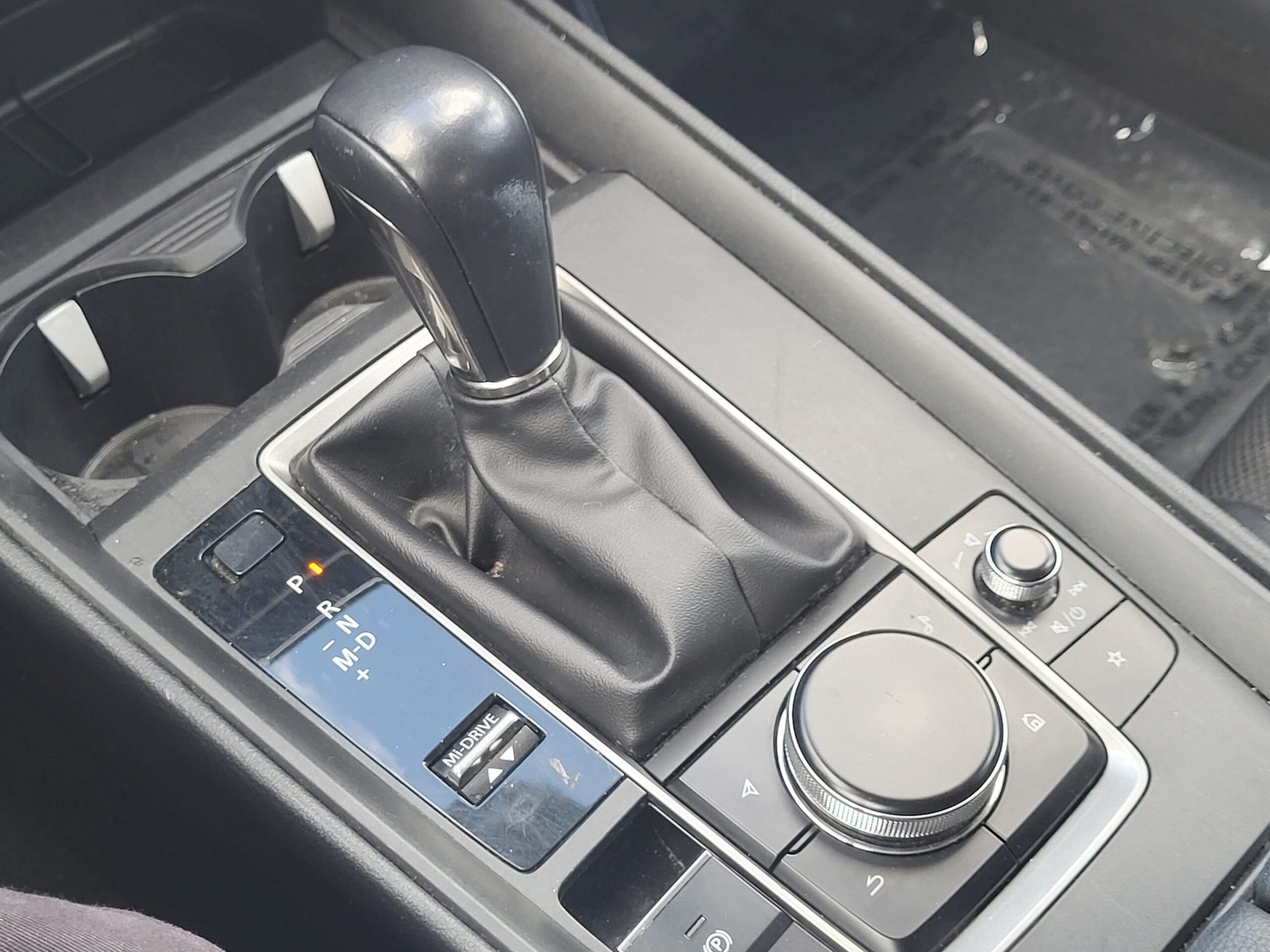 2025 Mazda CX-50 - Image 19