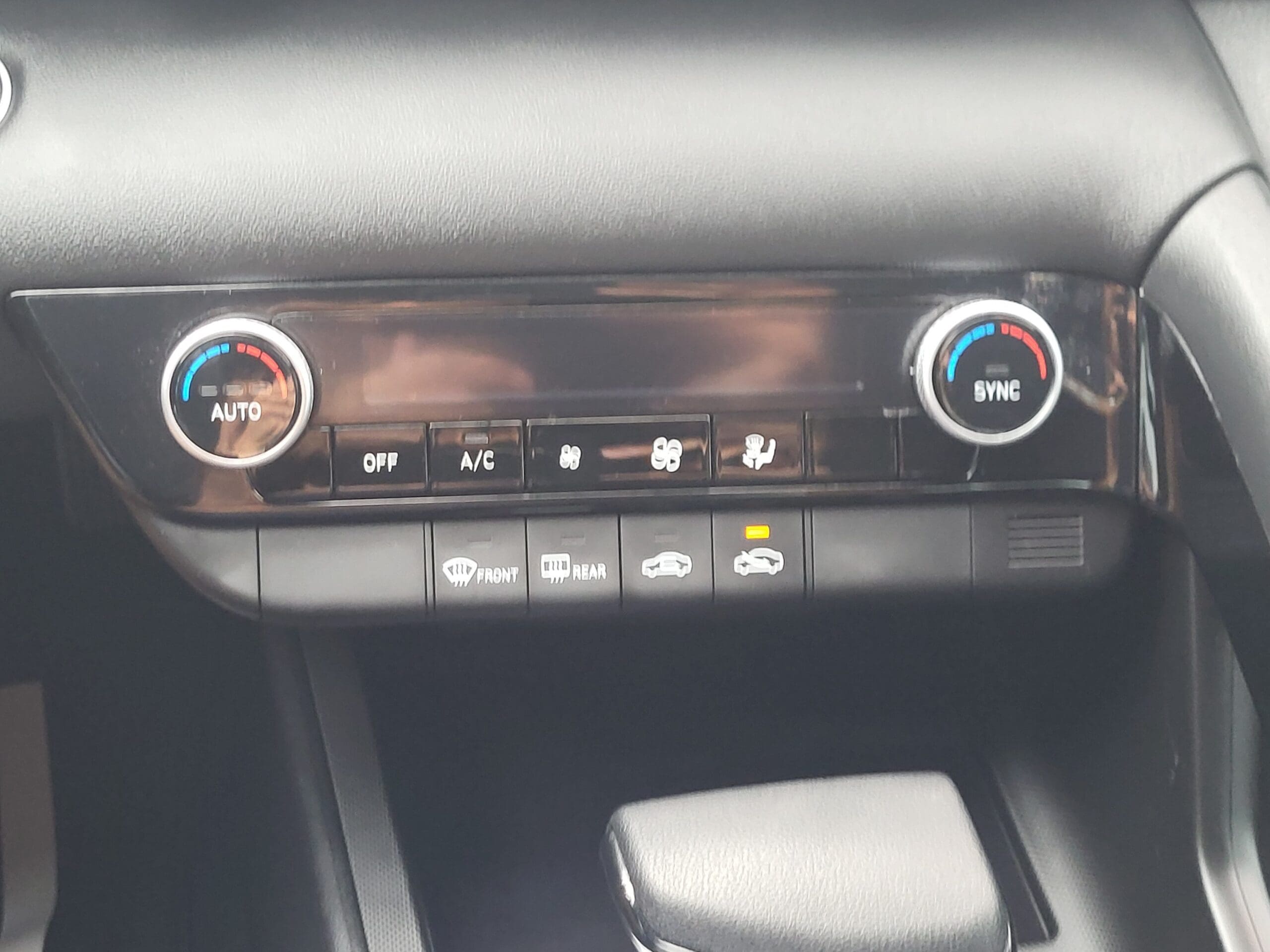 2025 Hyundai Elantra Hybrid - Image 20