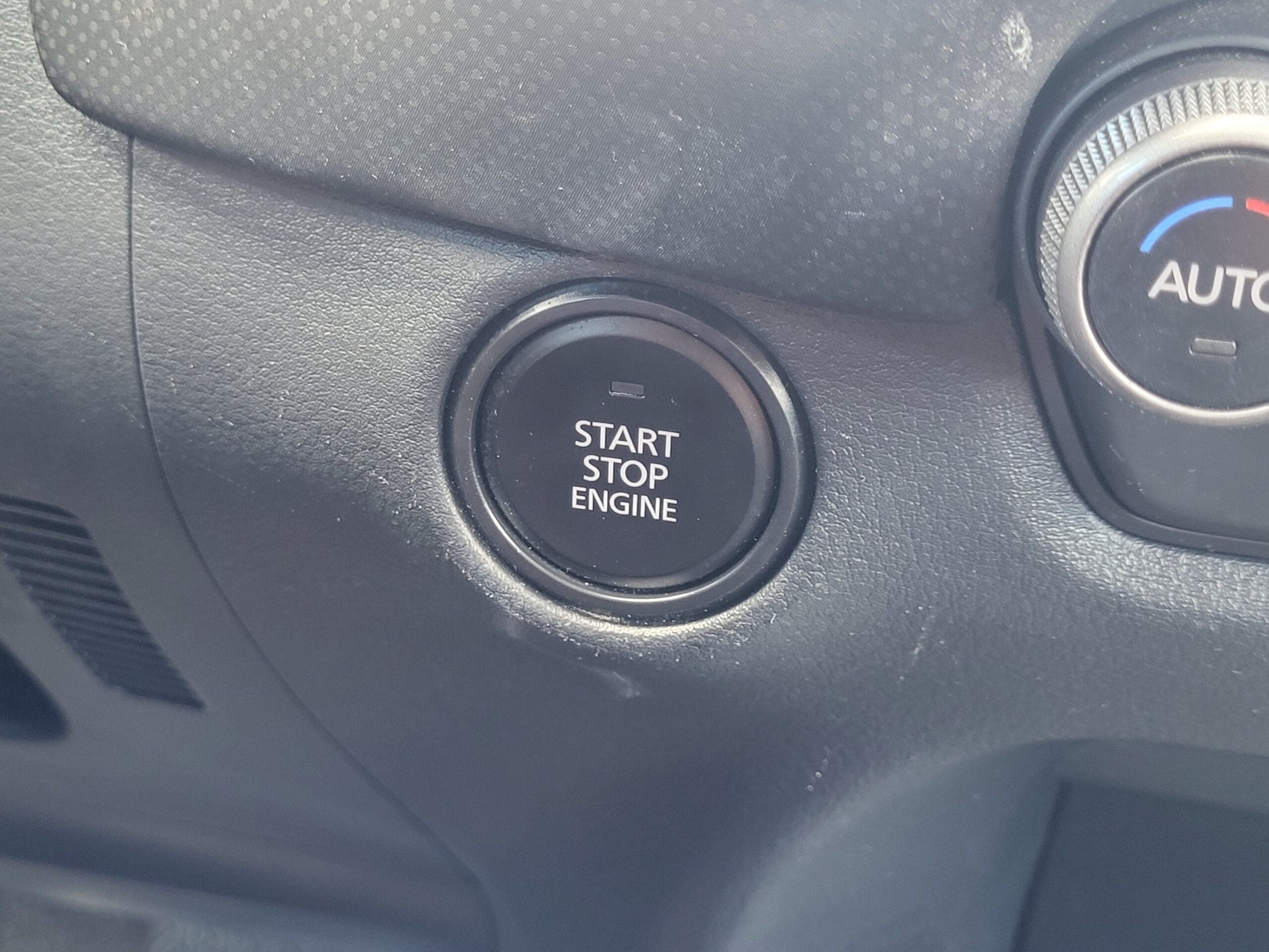 2025 Mazda CX-50 - Image 20