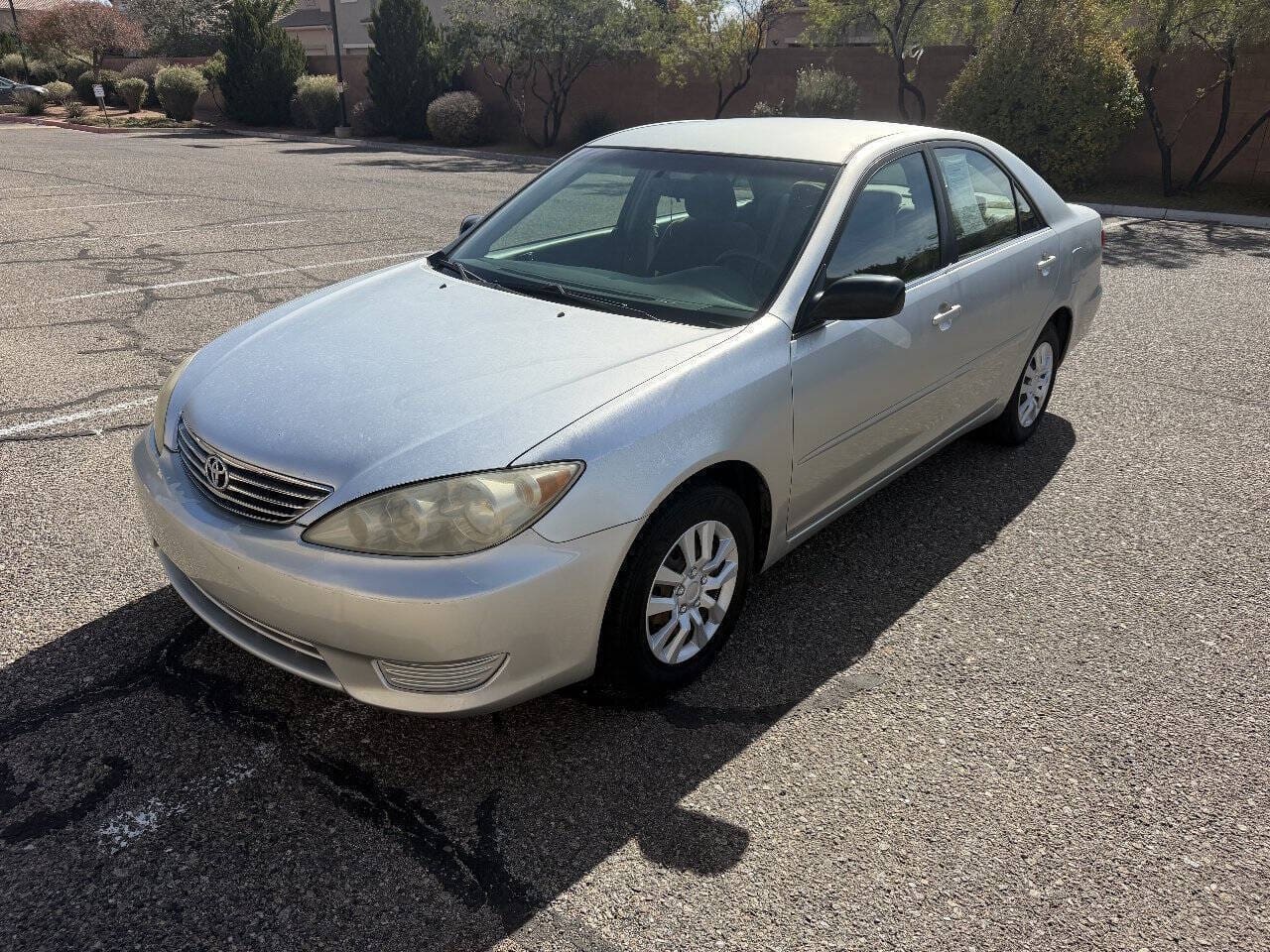 2005 Toyota Camry - Image 2