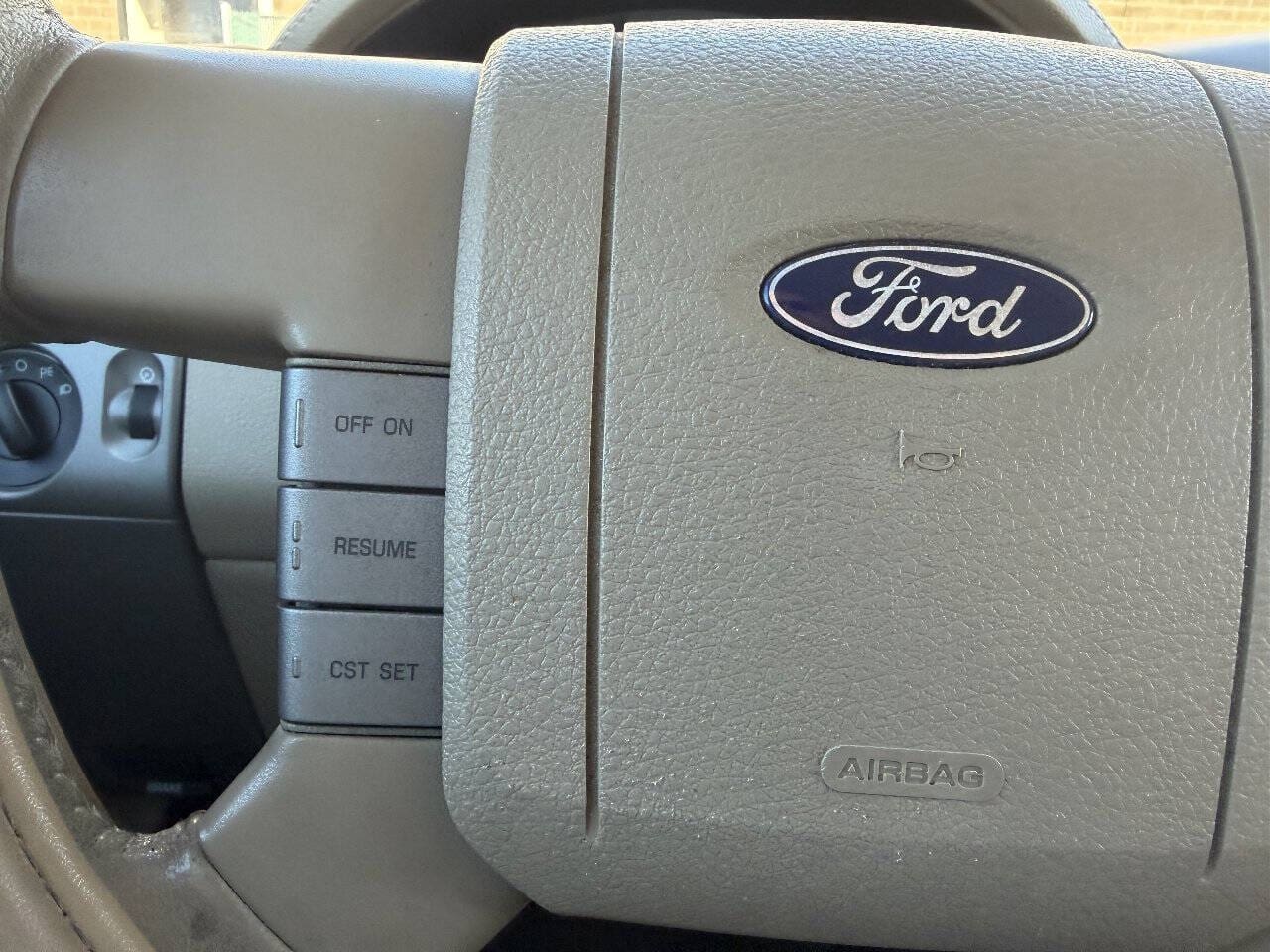 2006 Ford F-150 - Image 14