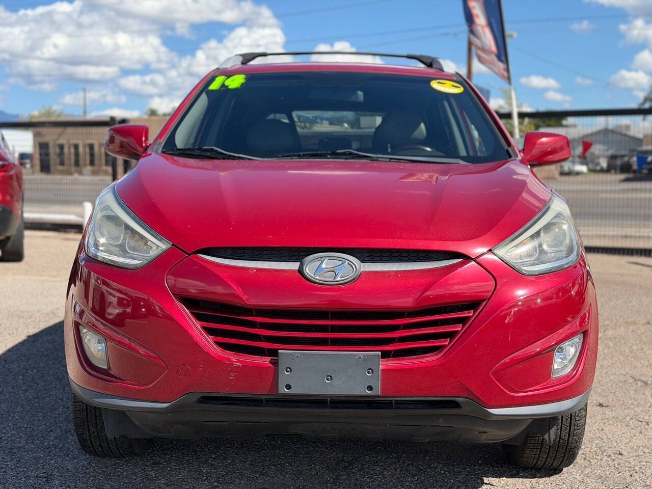 2014 Hyundai Tucson - Image 2