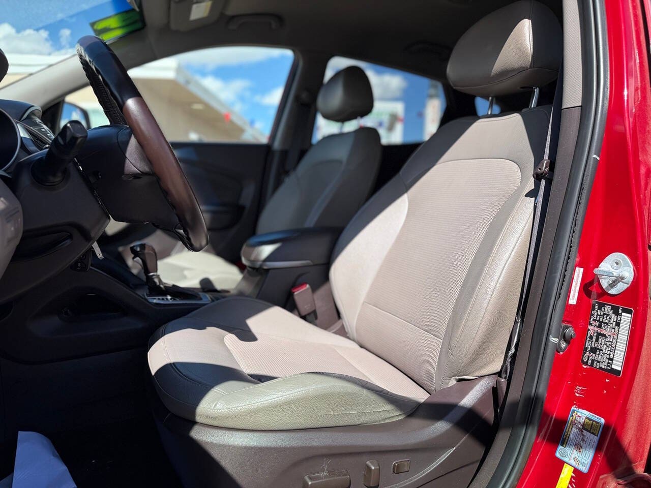 2014 Hyundai Tucson - Image 12