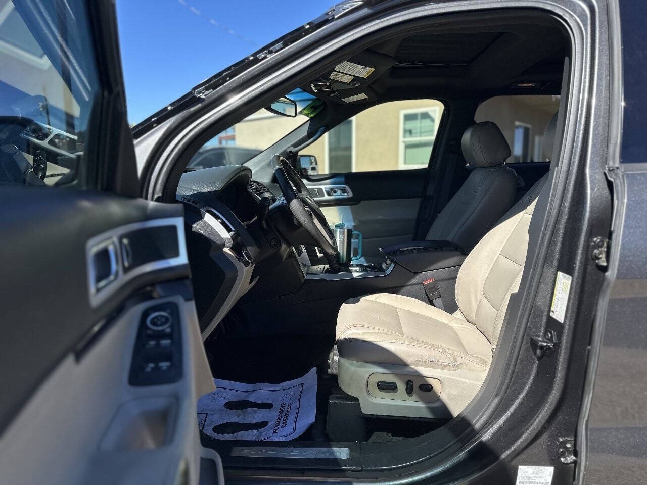 2015 Ford Explorer - Image 11