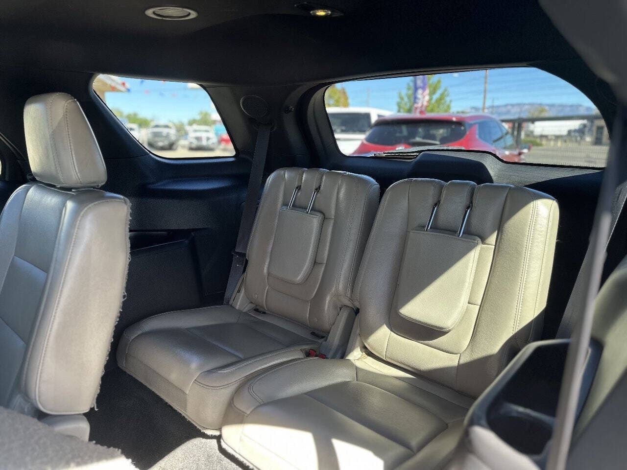 2015 Ford Explorer - Image 9