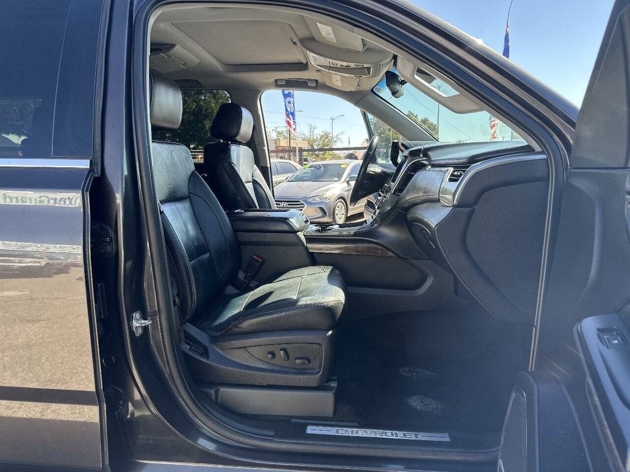 2016 Chevrolet Tahoe - Image 12