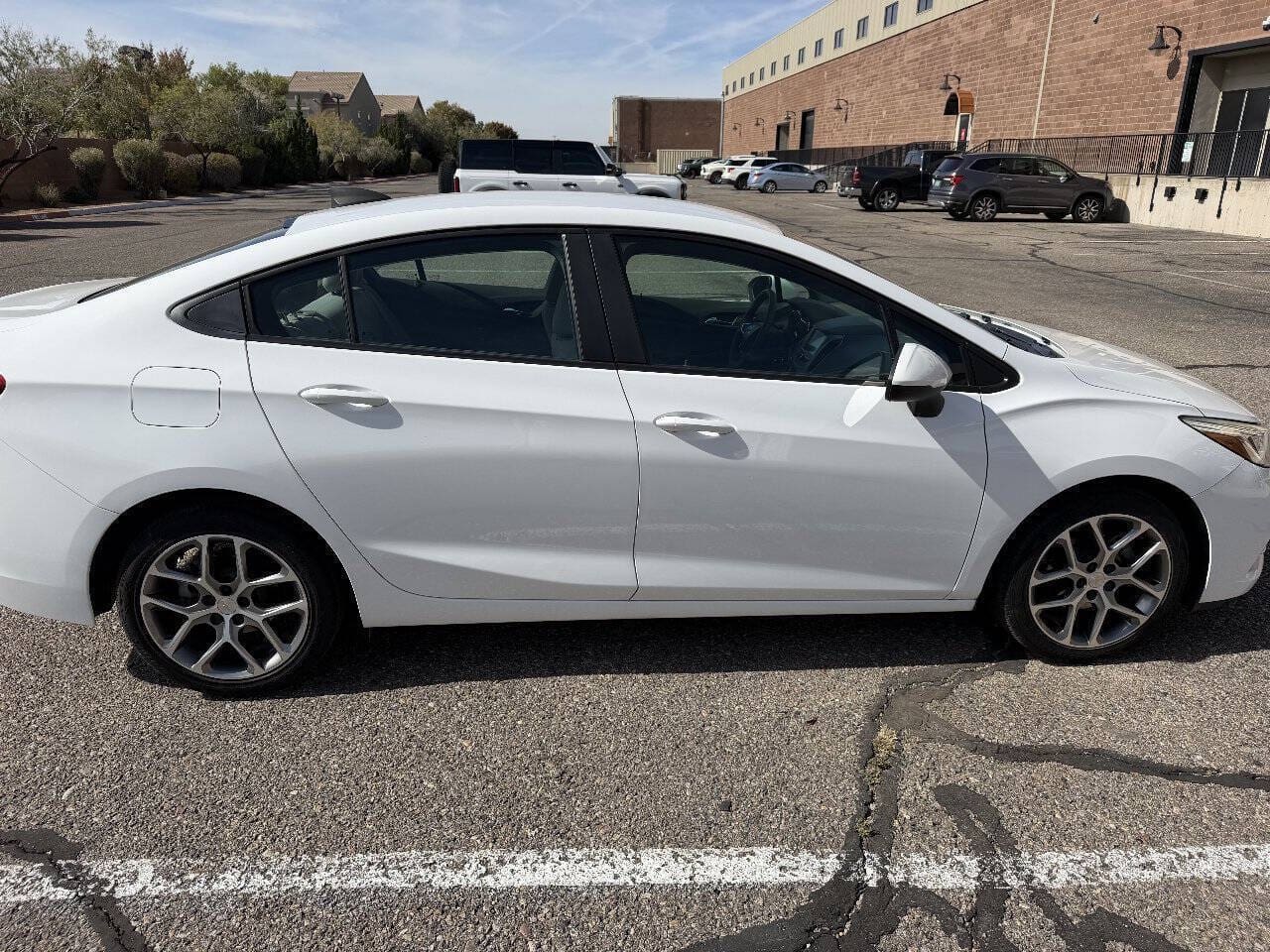 2018 Chevrolet Cruze - Image 6