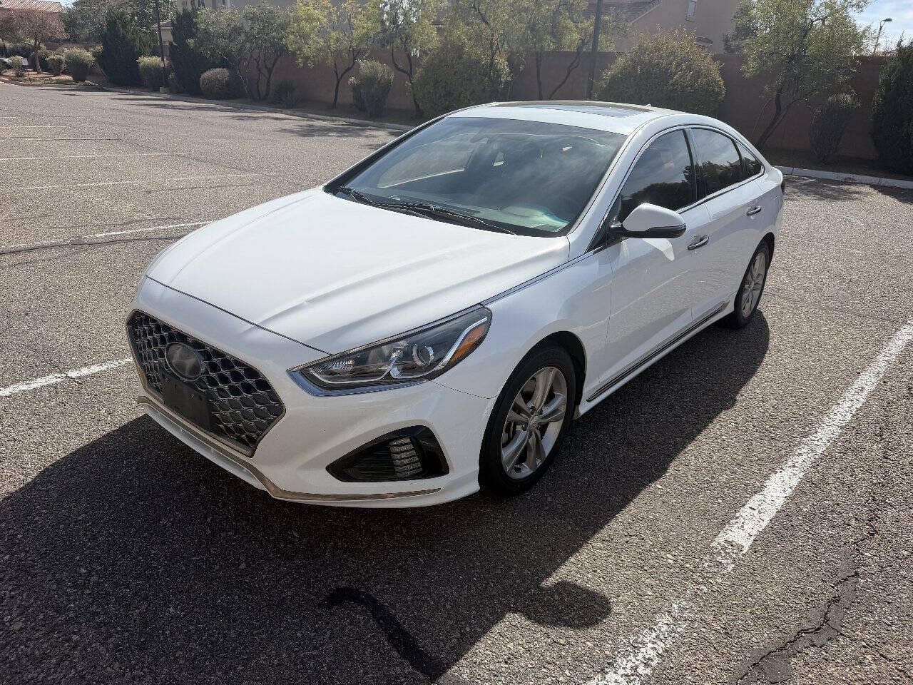 2018 Hyundai Sonata - Image 2