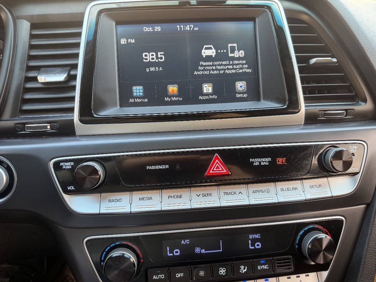 2018 Hyundai Sonata - Image 16
