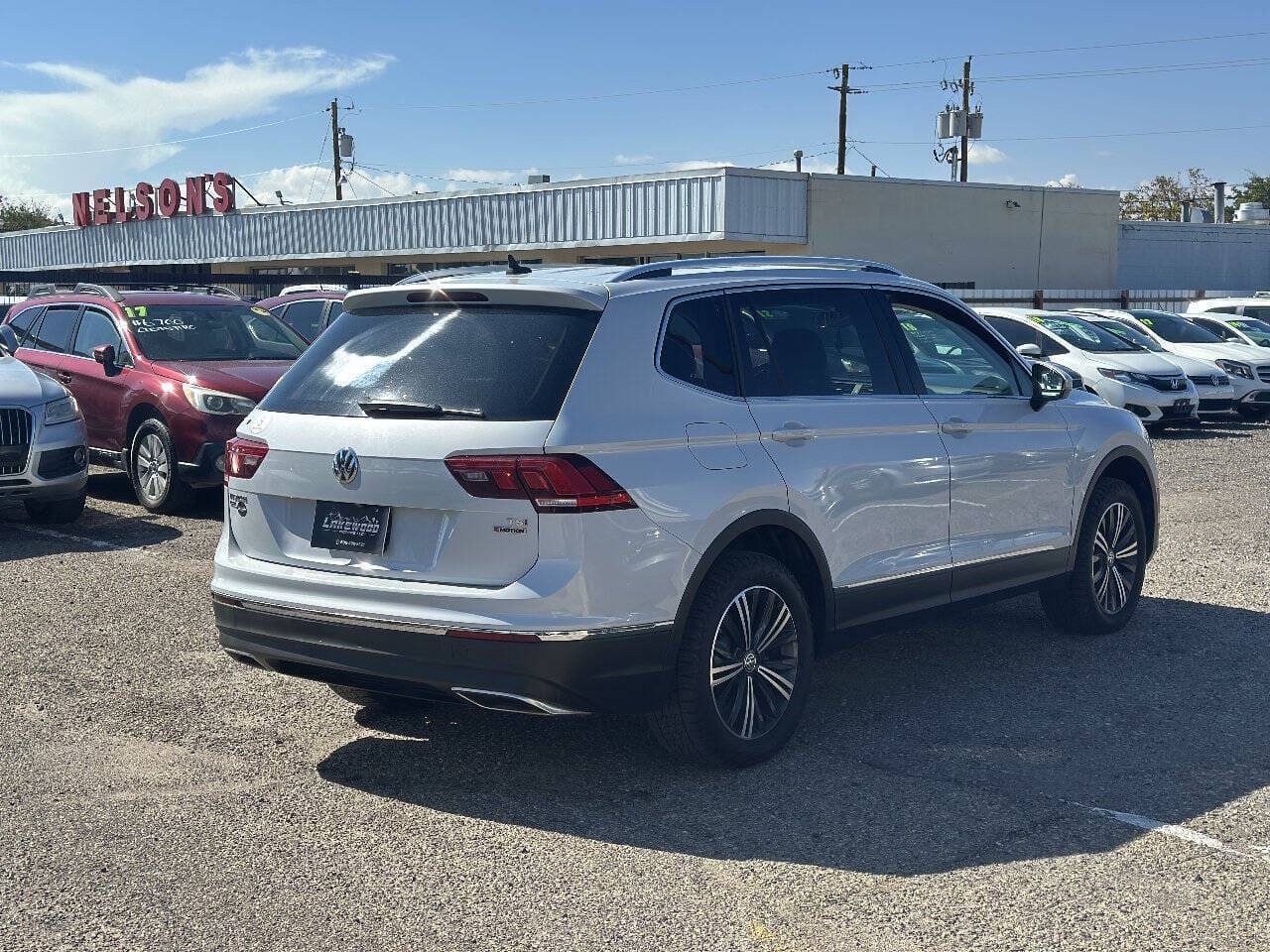 2018 Volkswagen Tiguan - Image 5