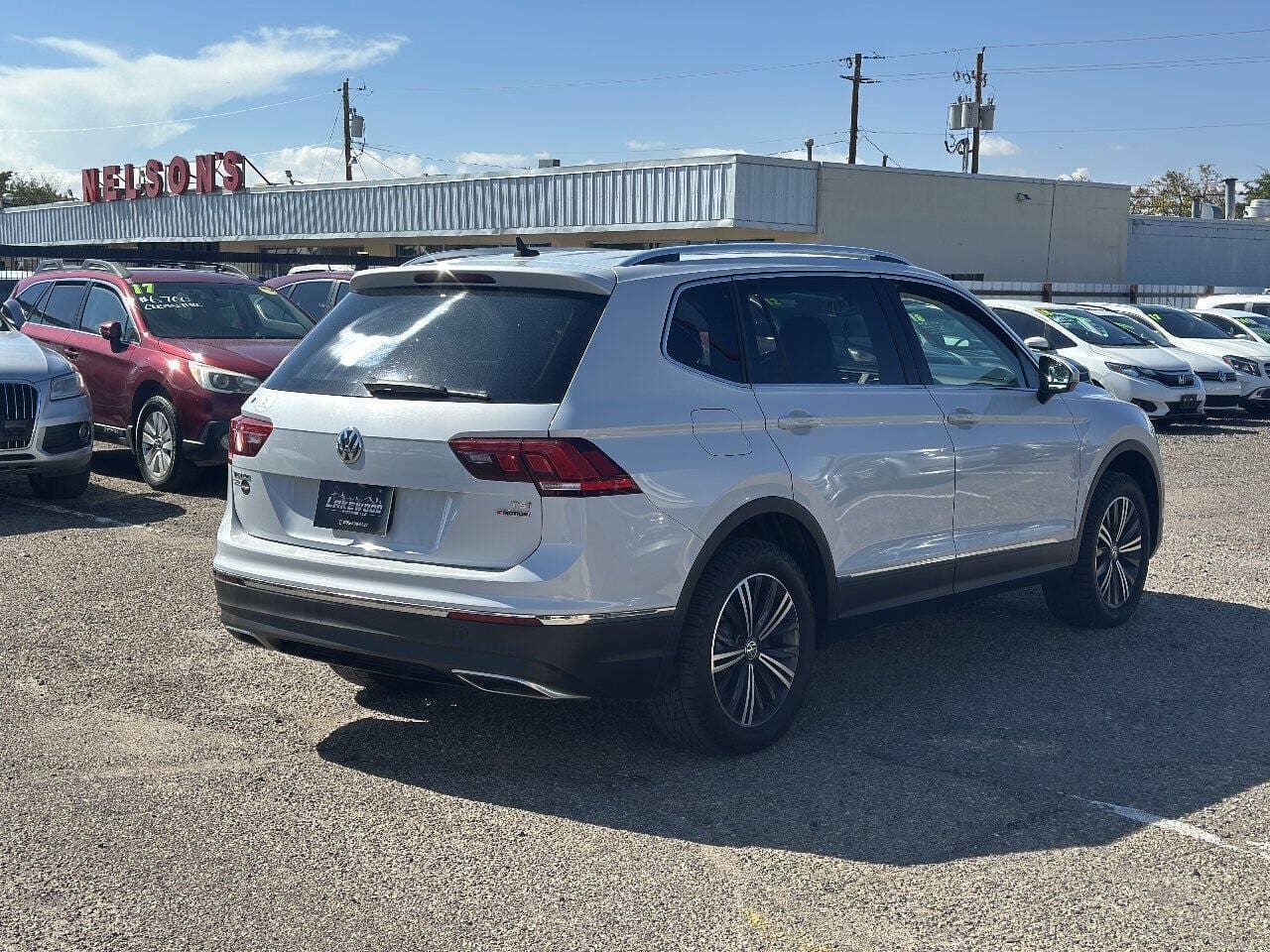 2018 Volkswagen Tiguan - Image 6
