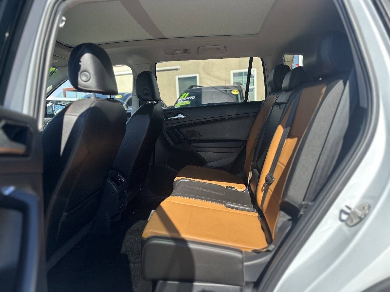 2018 Volkswagen Tiguan - Image 8