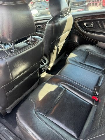 2019 Ford Taurus - Image 6