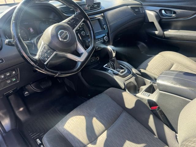 2020 Nissan Rogue - Image 5