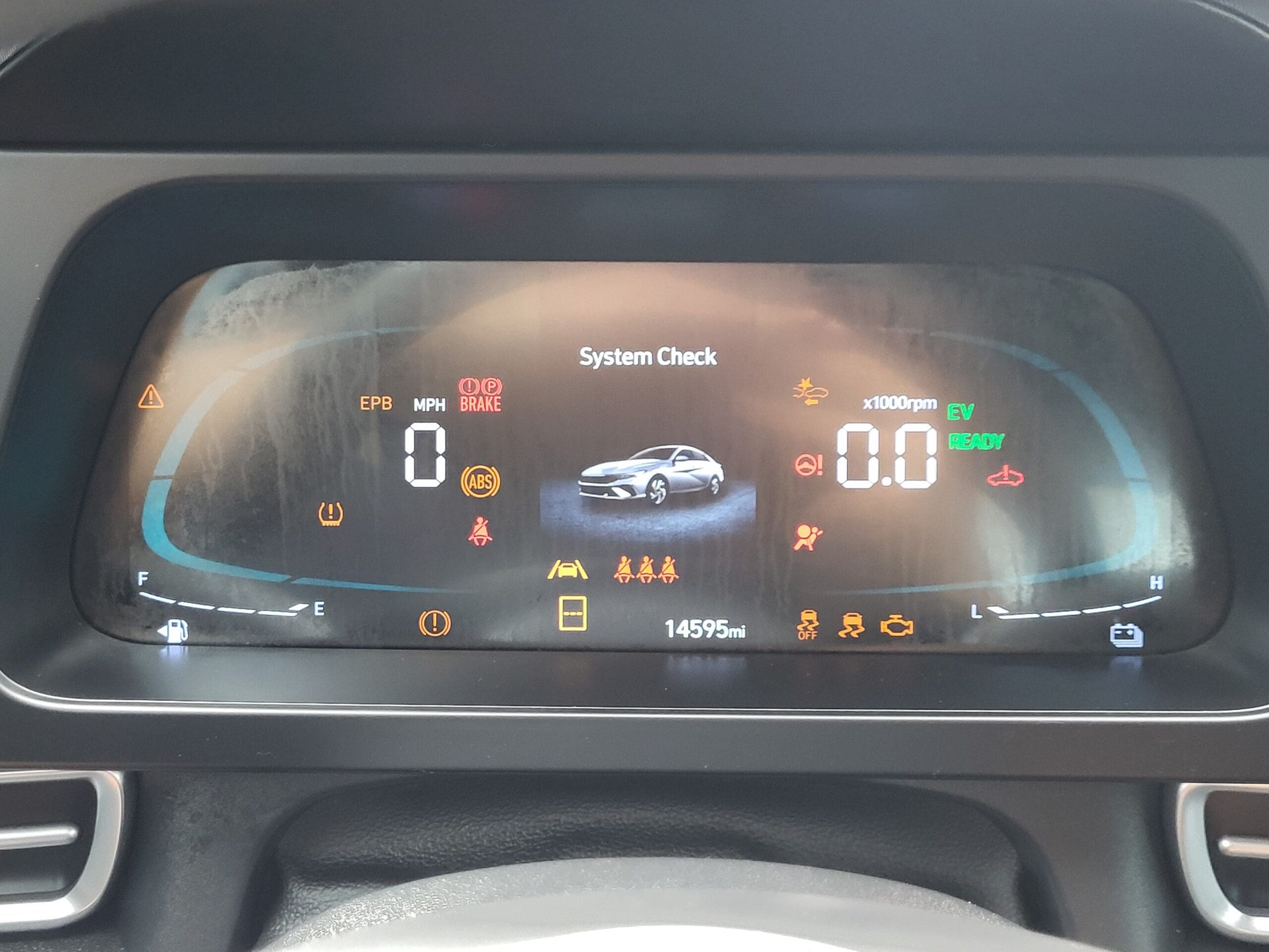 2025 Hyundai Elantra Hybrid - Image 15
