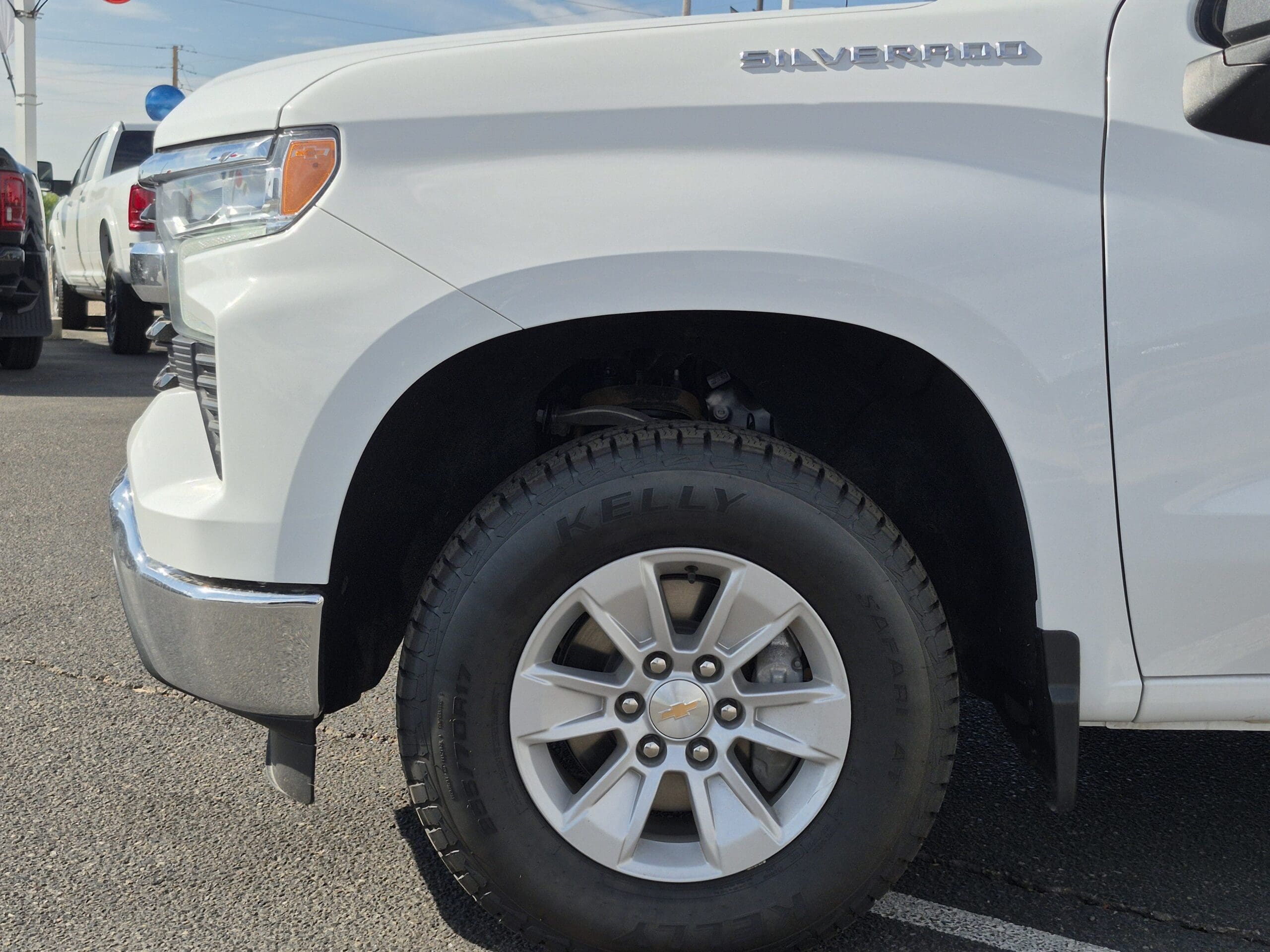 2025 Chevrolet Silverado 1500 - Image 9