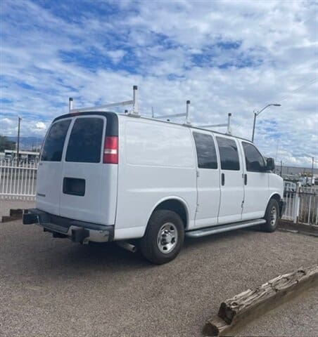 2019 Chevrolet Express 2500 - Image 3