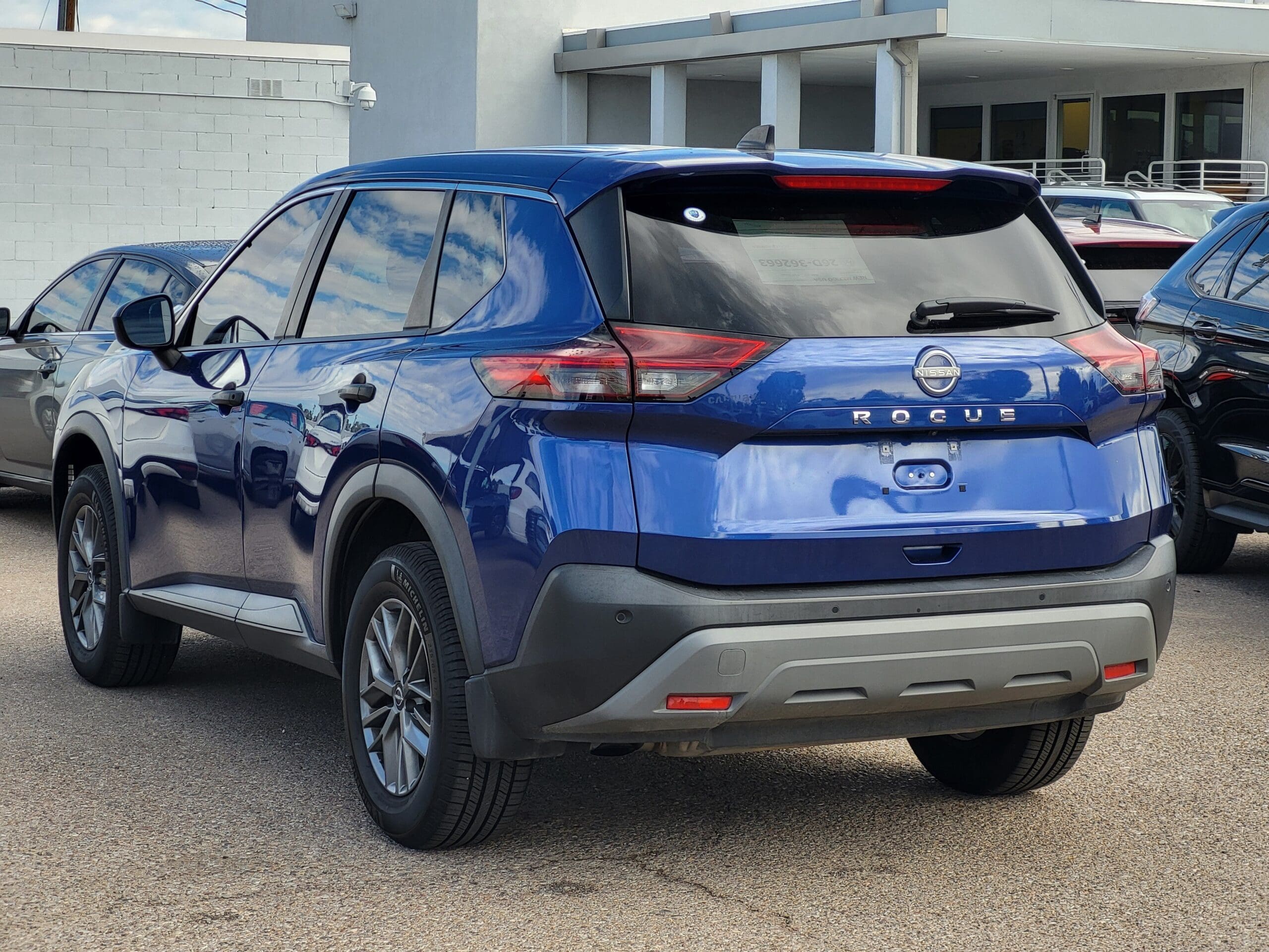 2022 Nissan Rogue - Image 4