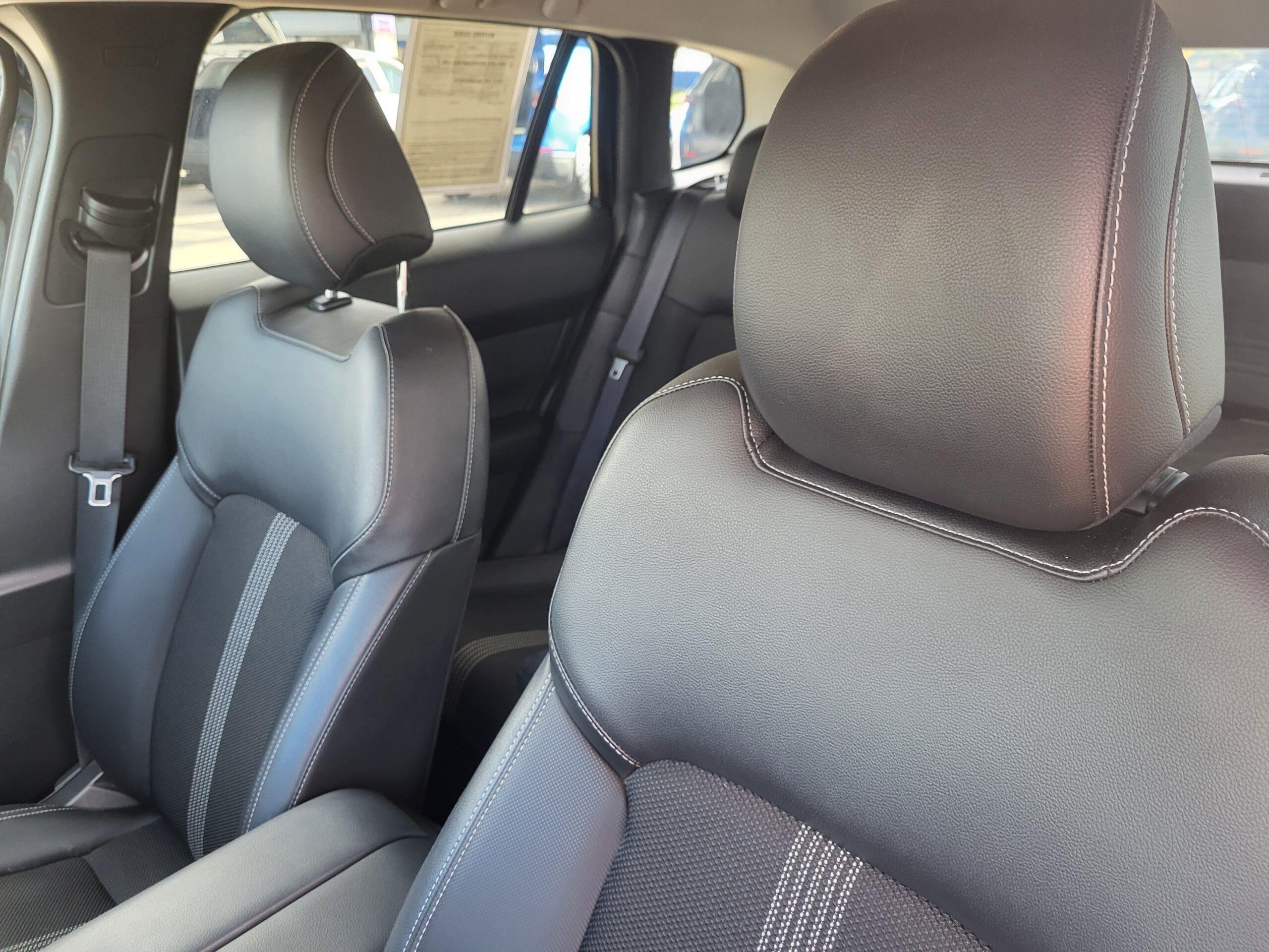 2025 Mazda CX-50 - Image 23