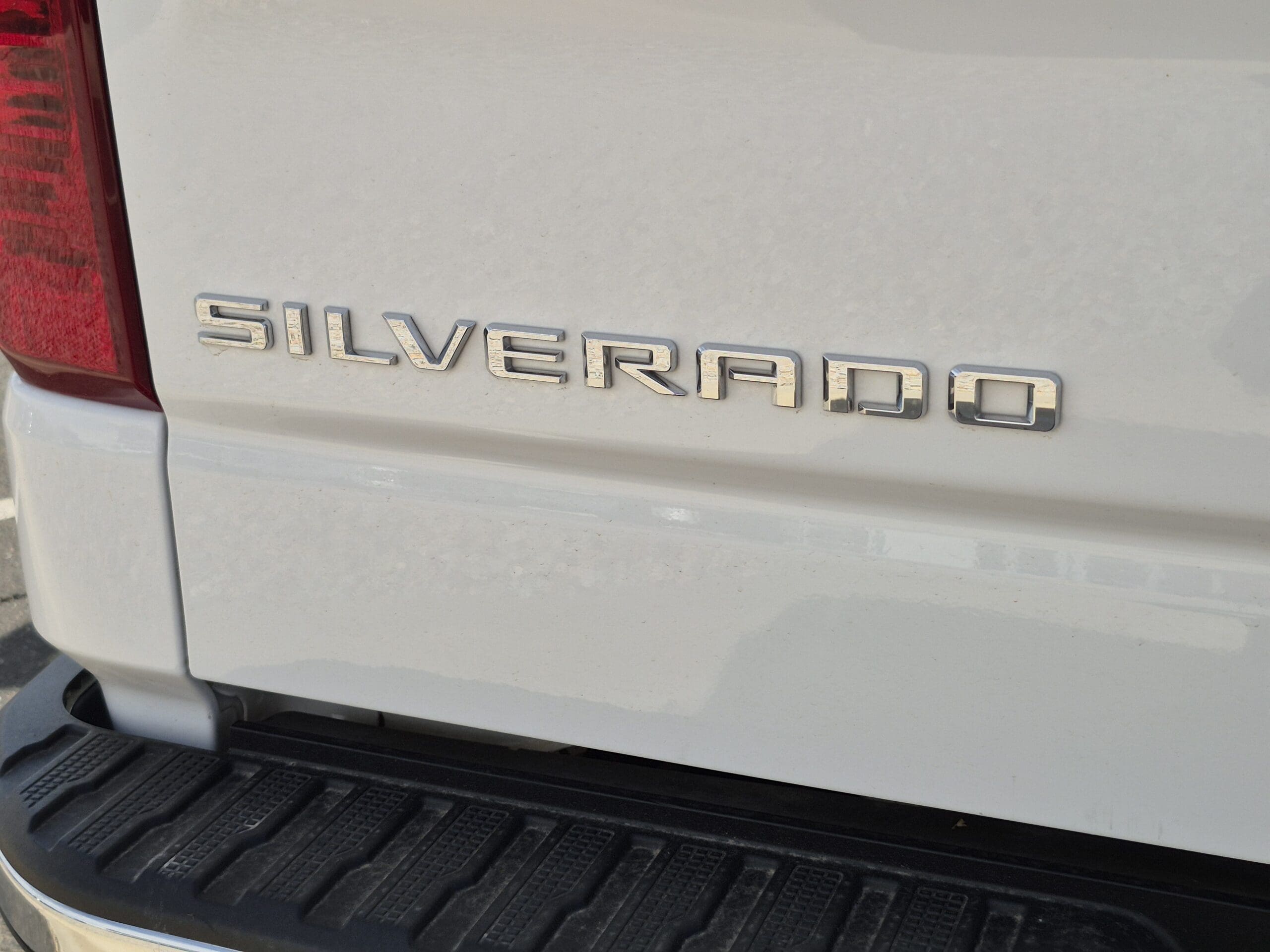 2025 Chevrolet Silverado 1500 - Image 25
