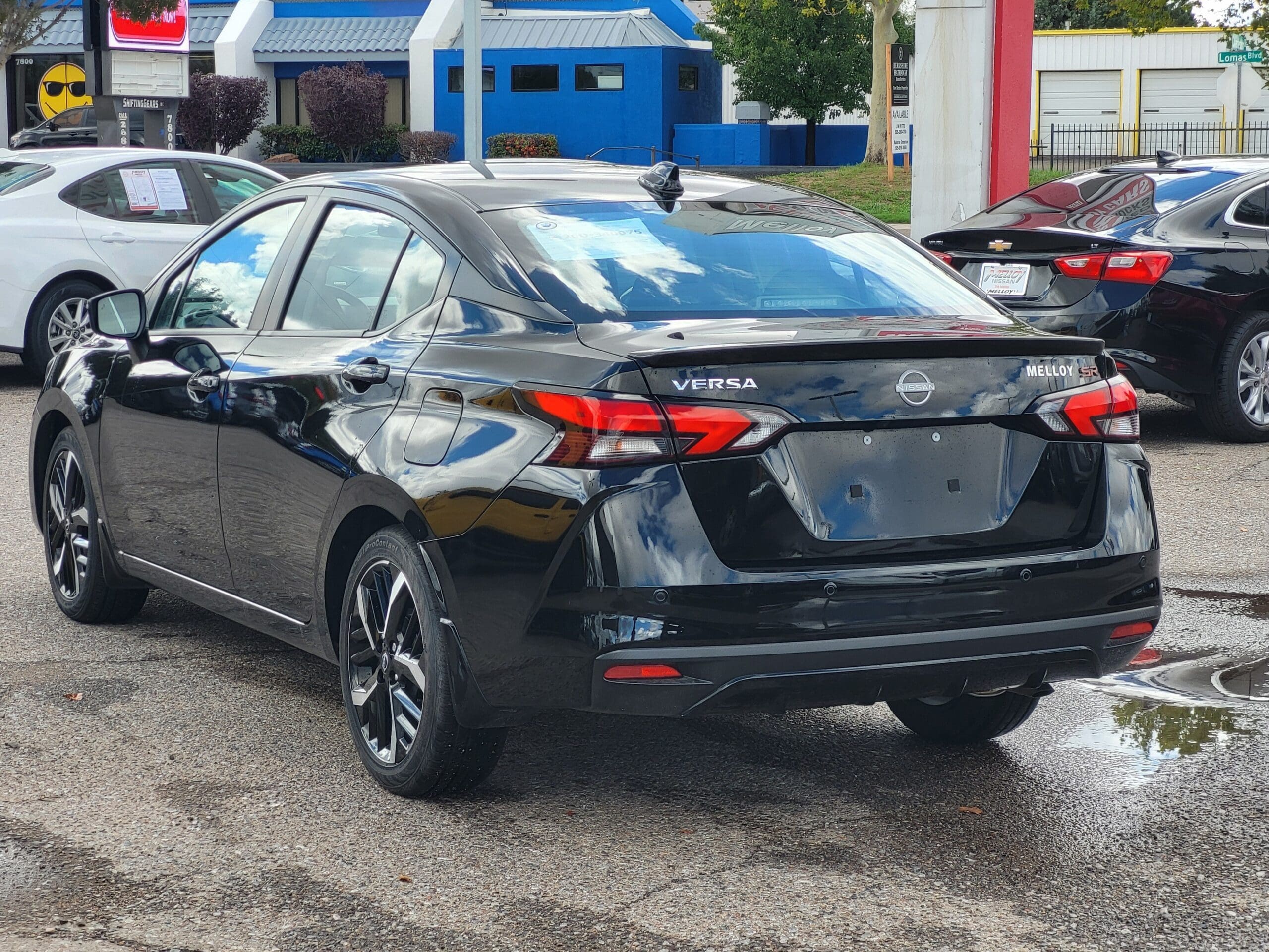 2025 Nissan Versa - Image 6