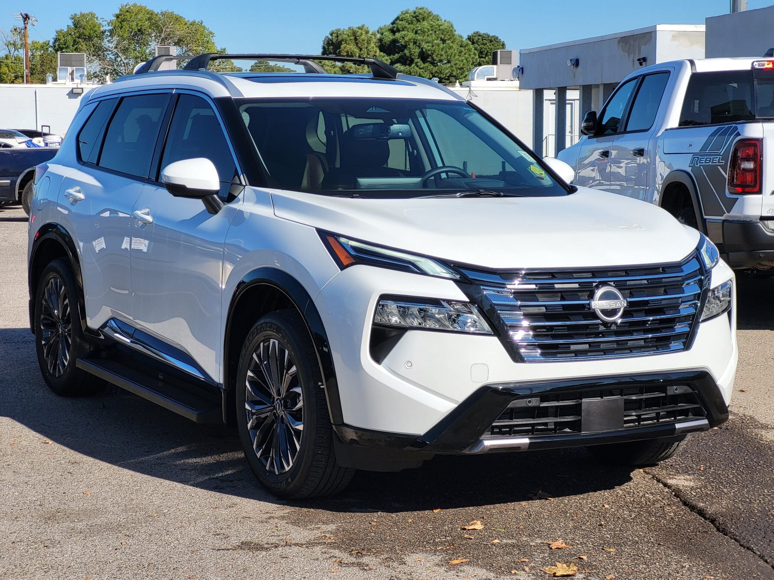 2026 Nissan Rogue - Image 2
